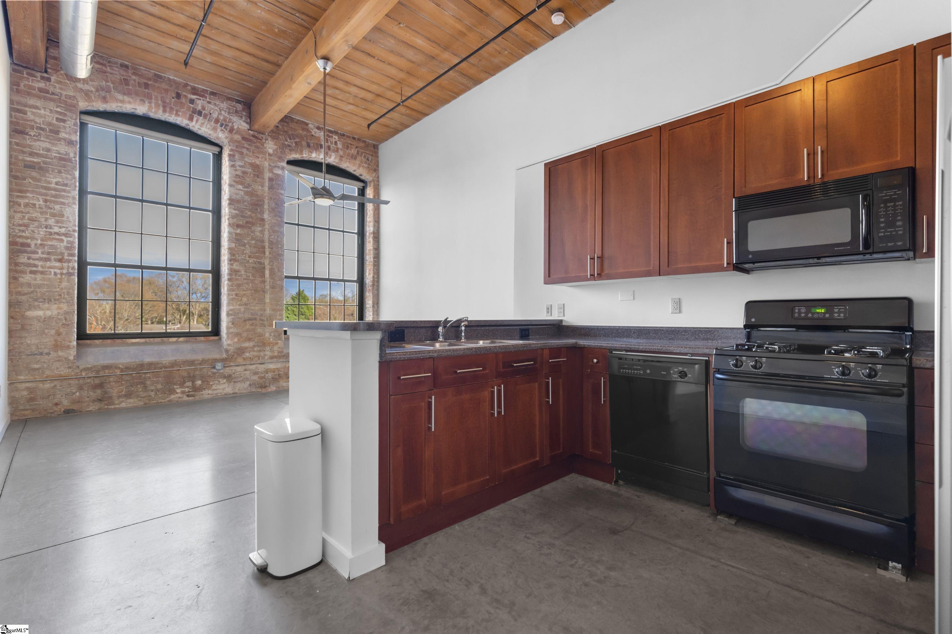 400 Mills Avenue UNIT #409 Greenville, SC 29605