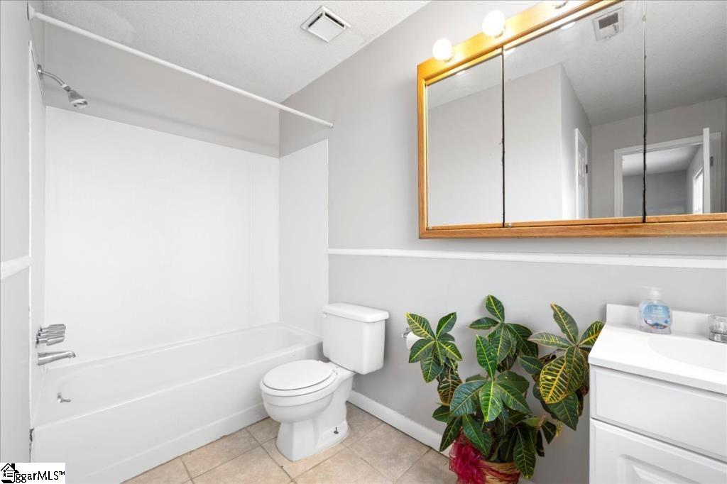 541 Hunts Bridge Road Easley, SC 29640