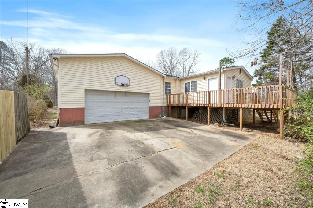 541 Hunts Bridge Road Easley, SC 29640