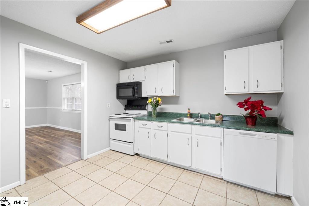 541 Hunts Bridge Road Easley, SC 29640