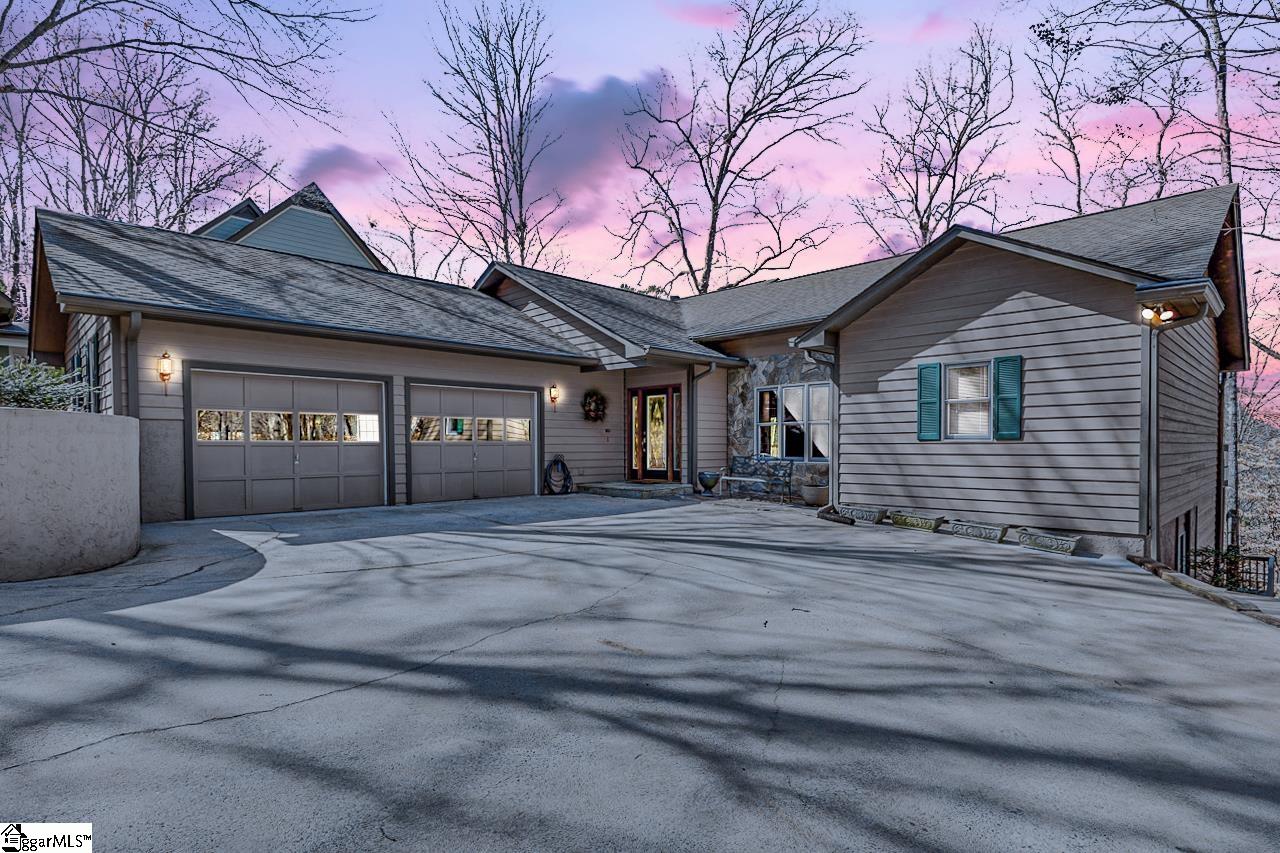 10 Gangway Lane Salem, SC 29676