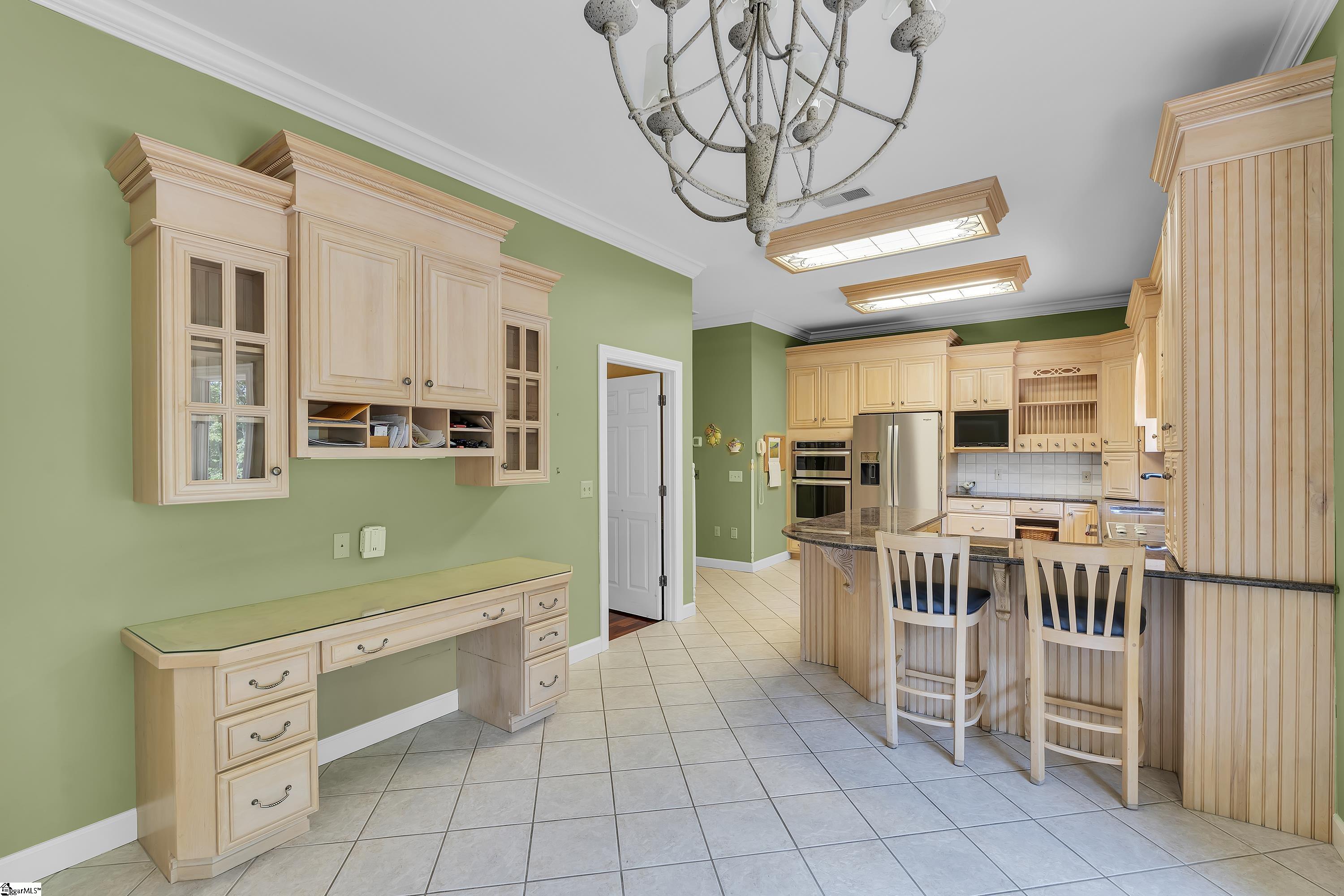15 Darien Way Greenville, SC 29615-3236