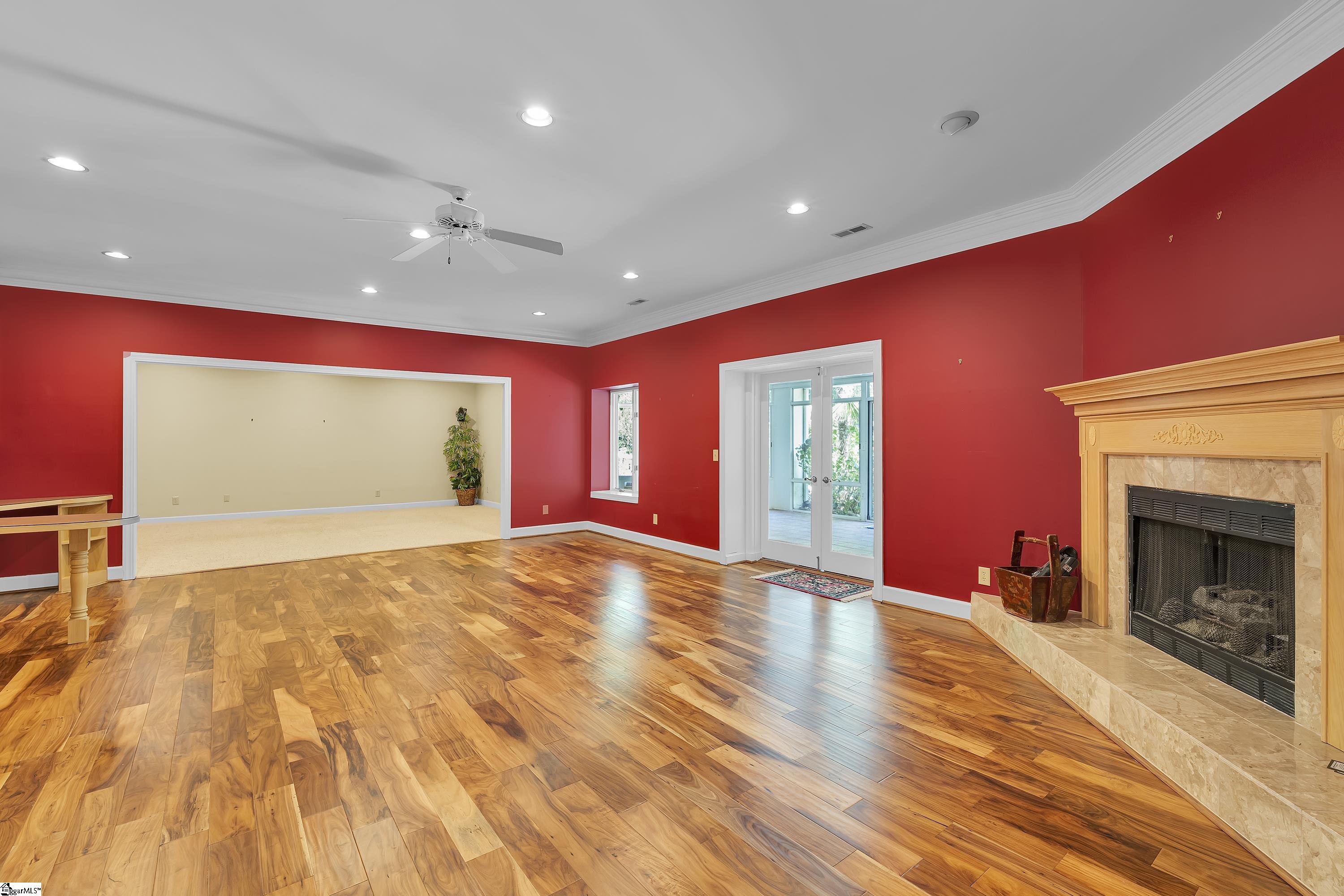 15 Darien Way Greenville, SC 29615-3236
