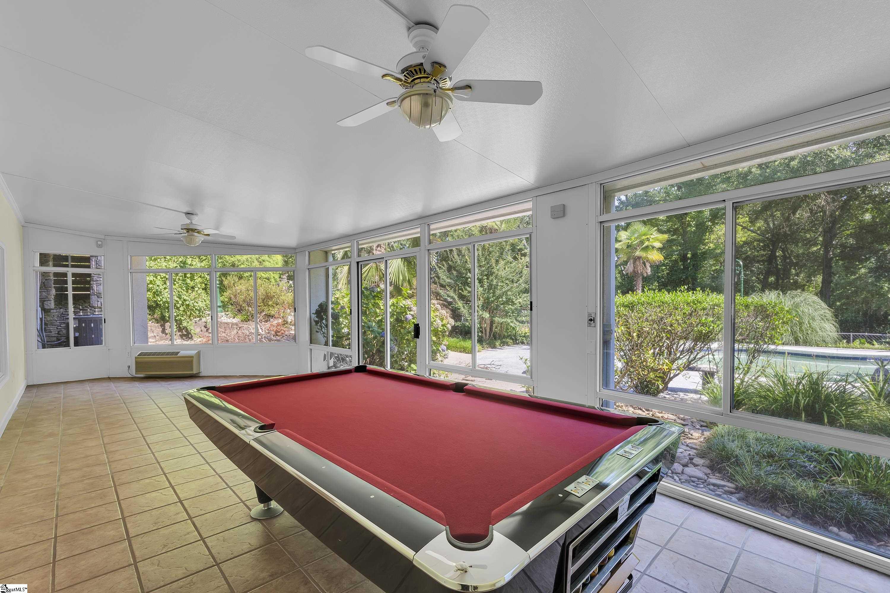 15 Darien Way Greenville, SC 29615-3236