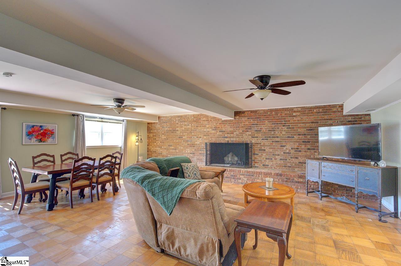 411 Westcliffe Way Greenville, SC 29611