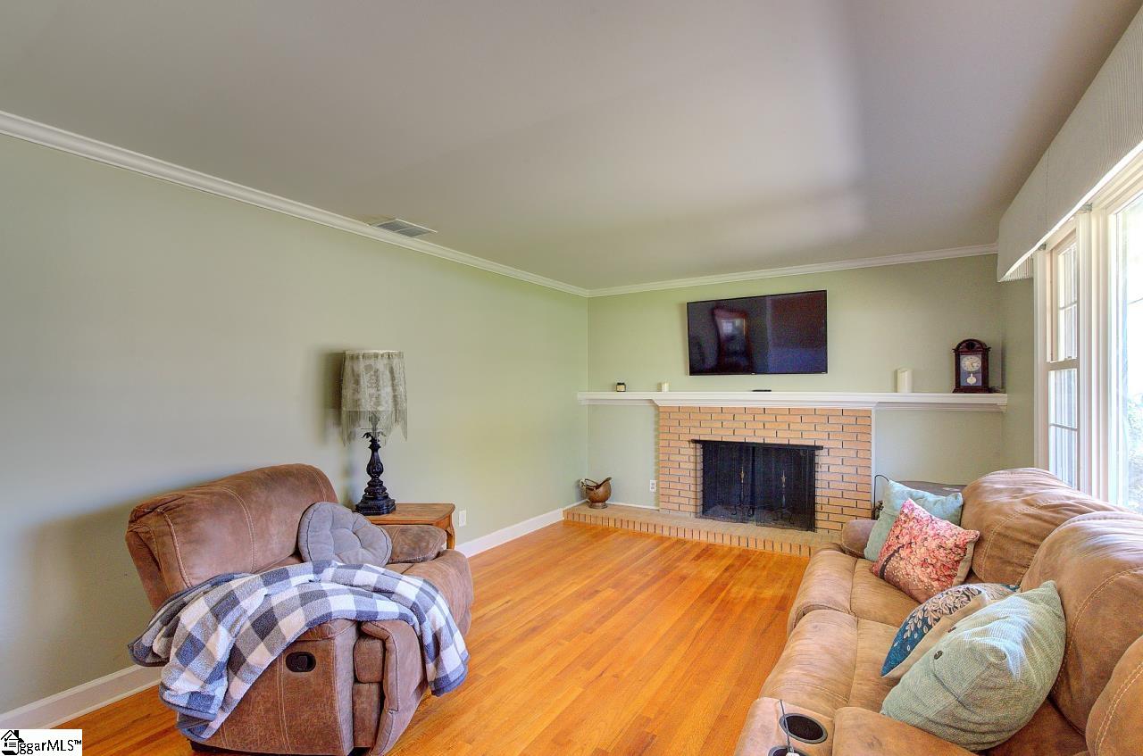 411 Westcliffe Way Greenville, SC 29611