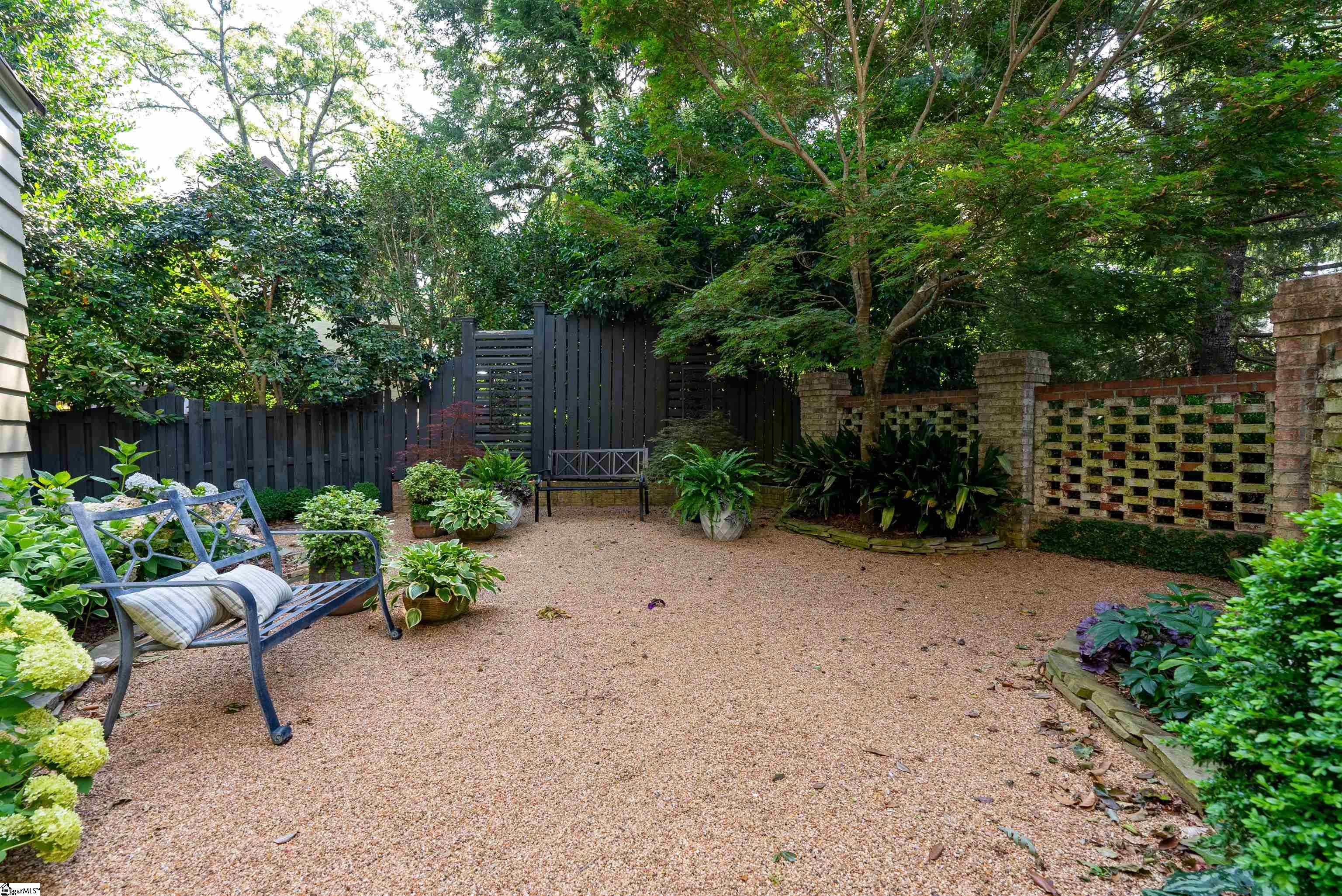 139 E Tallulah Drive Greenville, SC 29605