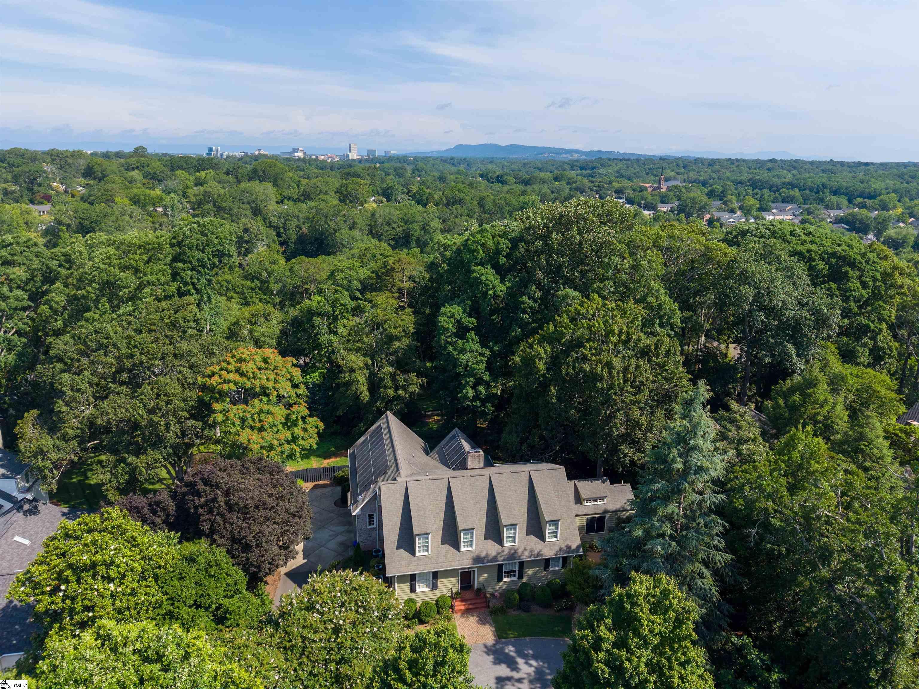 139 E Tallulah Drive Greenville, SC 29605