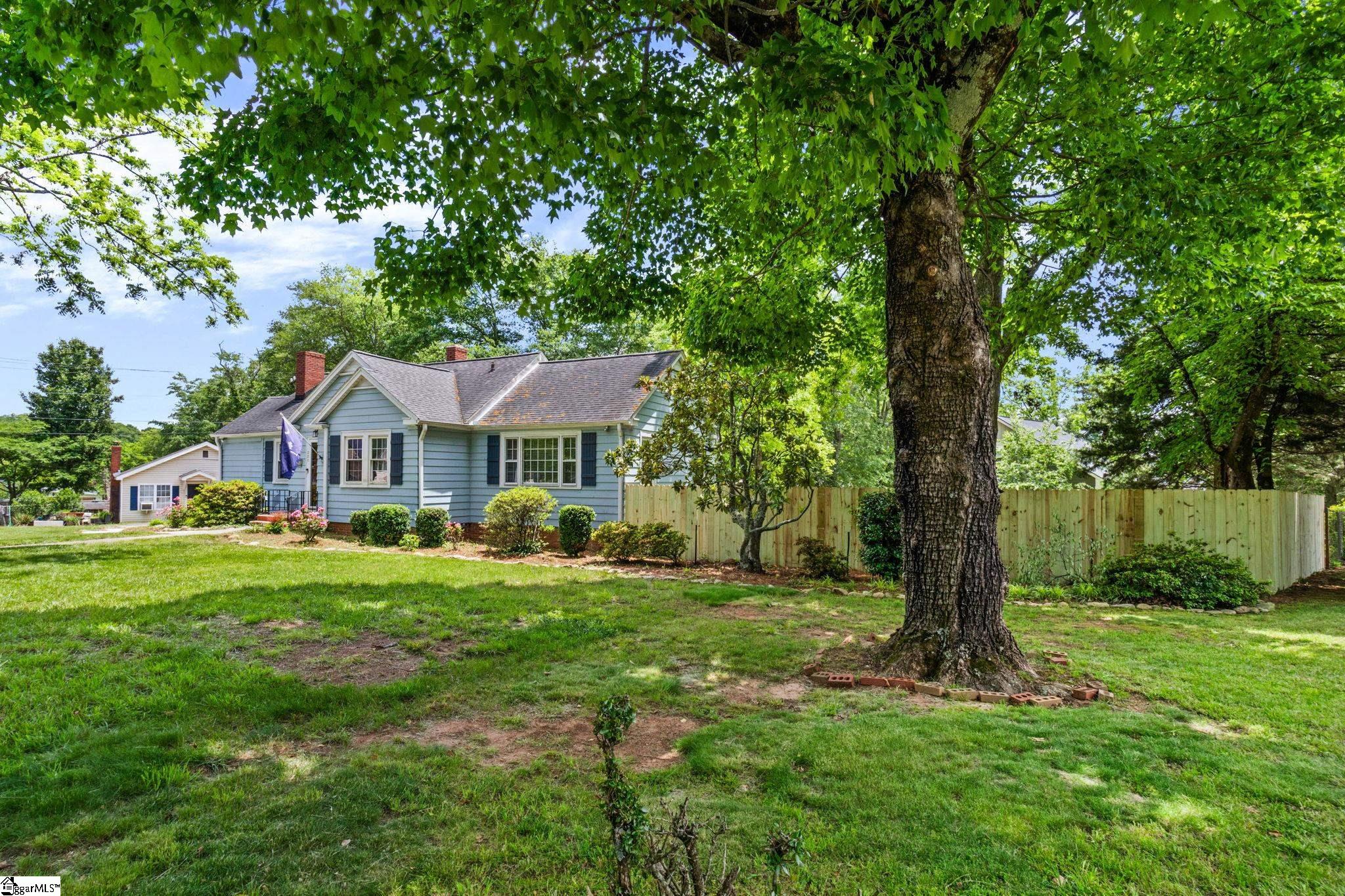 321 Ackley Road Greenville, SC 29607