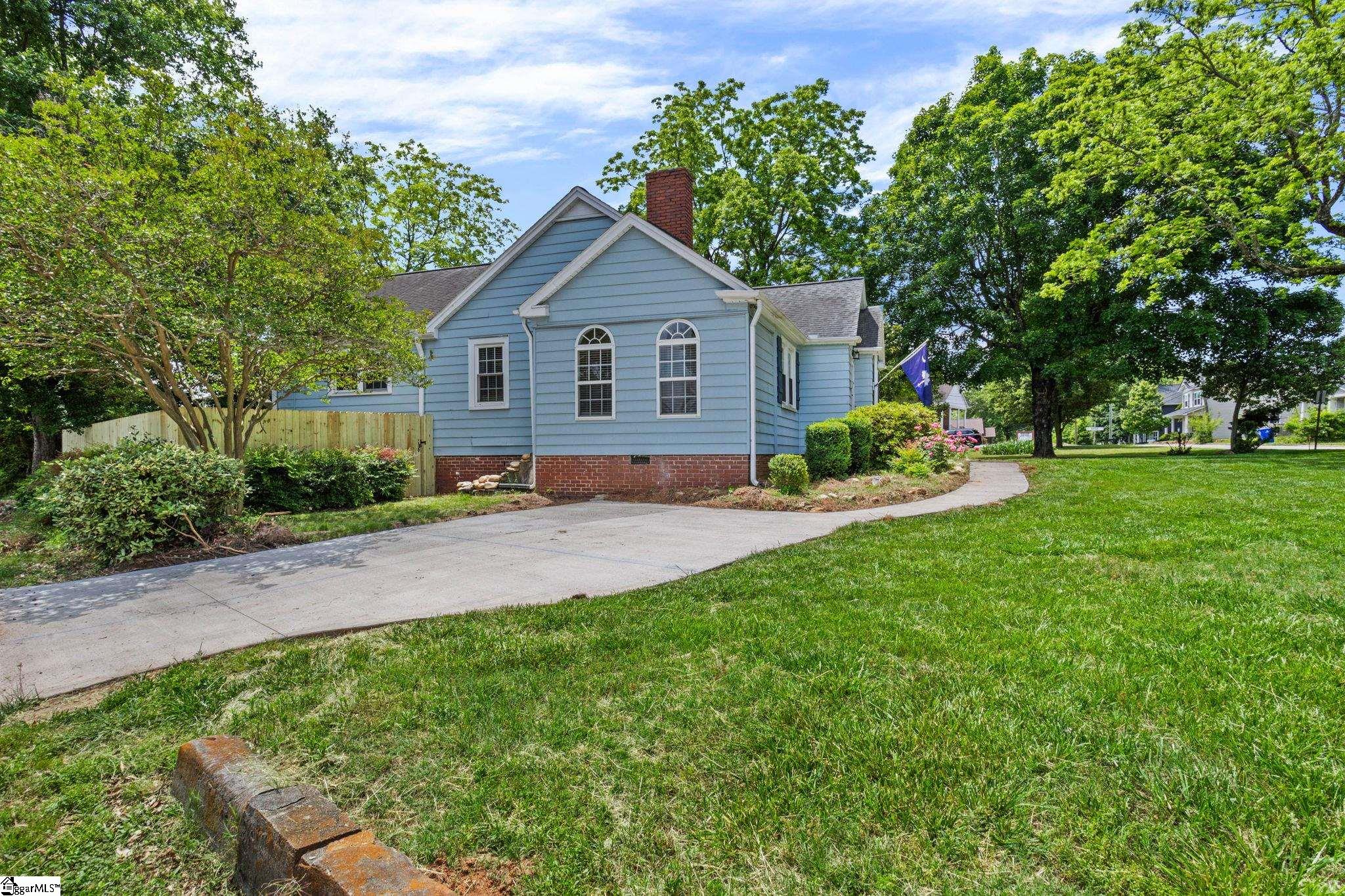 321 Ackley Road Greenville, SC 29607