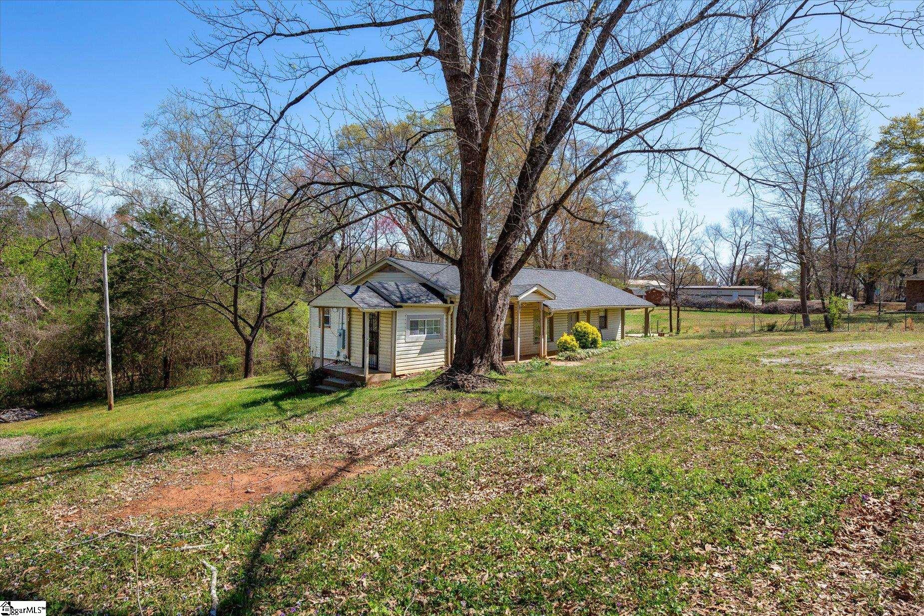 112 Latham Lane Easley, SC 29640
