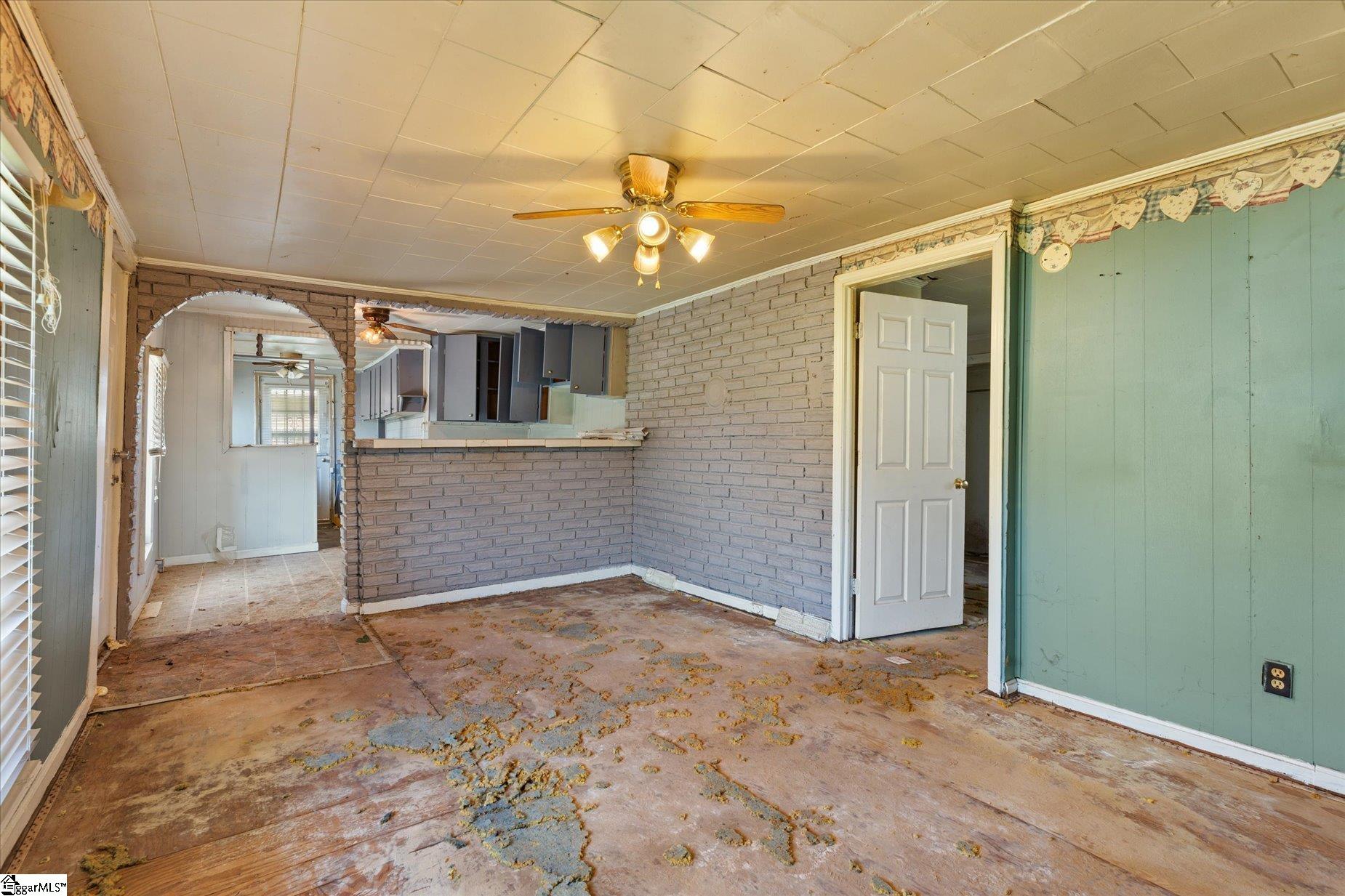 112 Latham Lane Easley, SC 29640