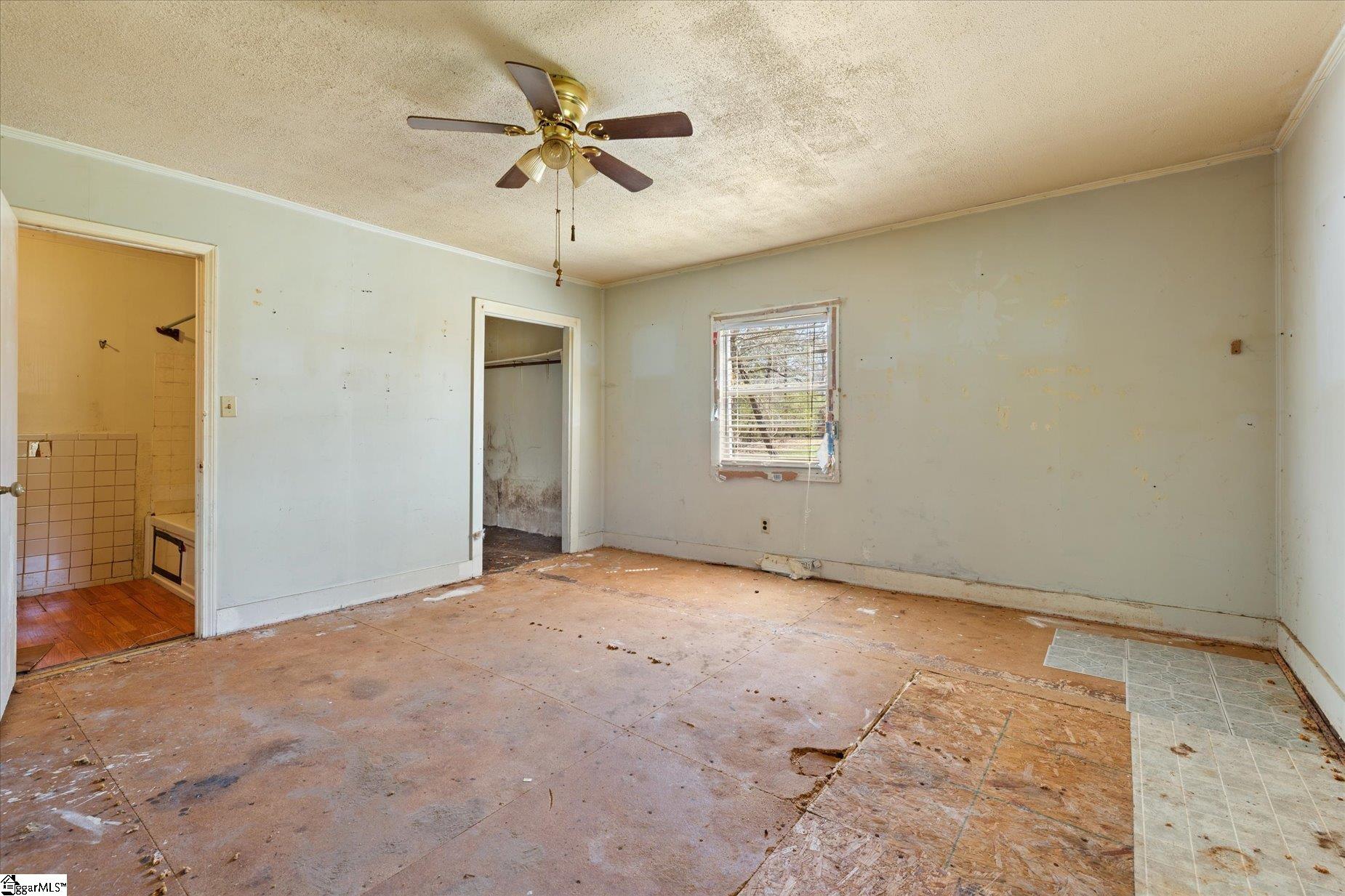 112 Latham Lane Easley, SC 29640