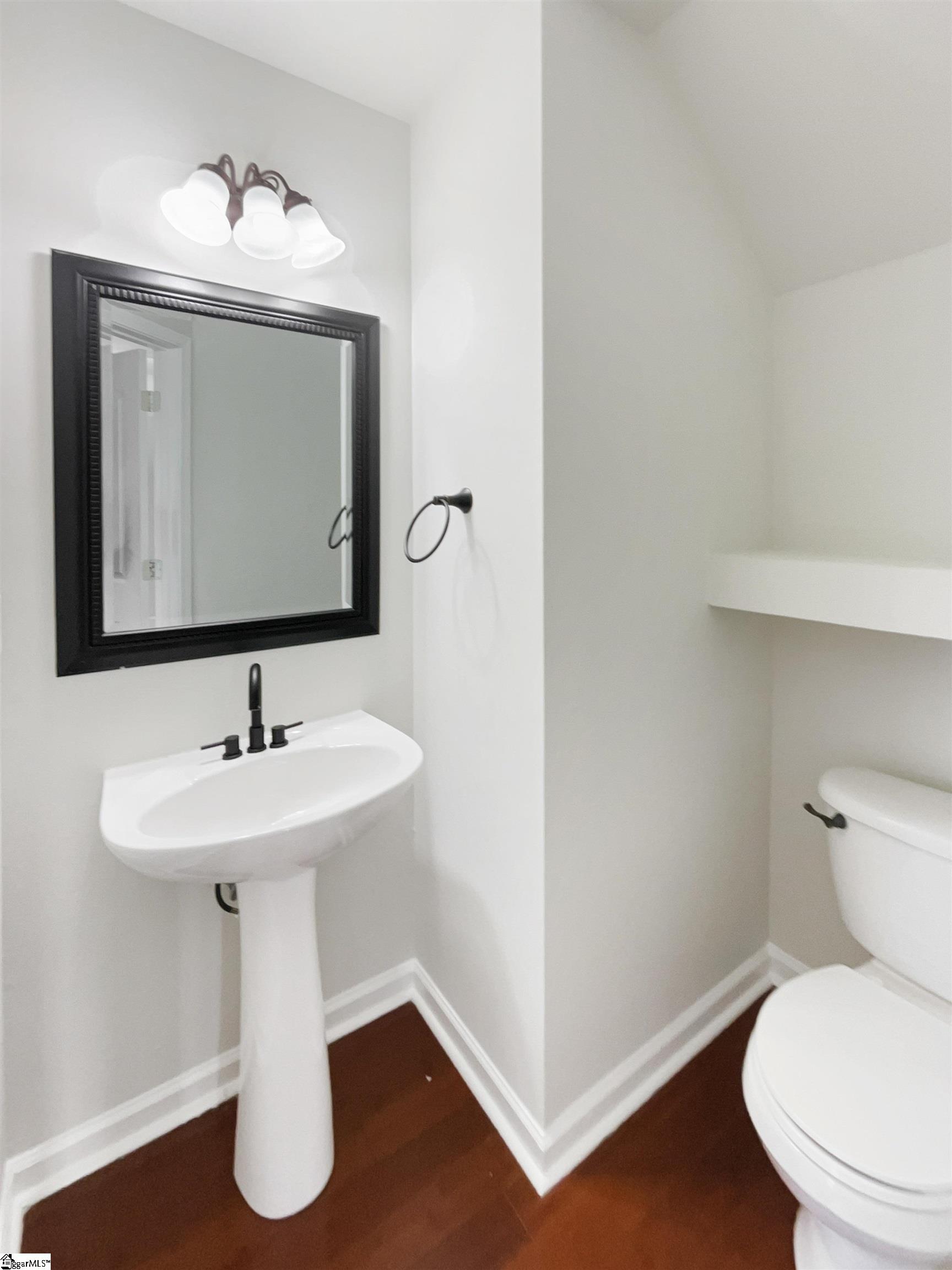 103 Nut Leaf Lane Greenville, SC 29605