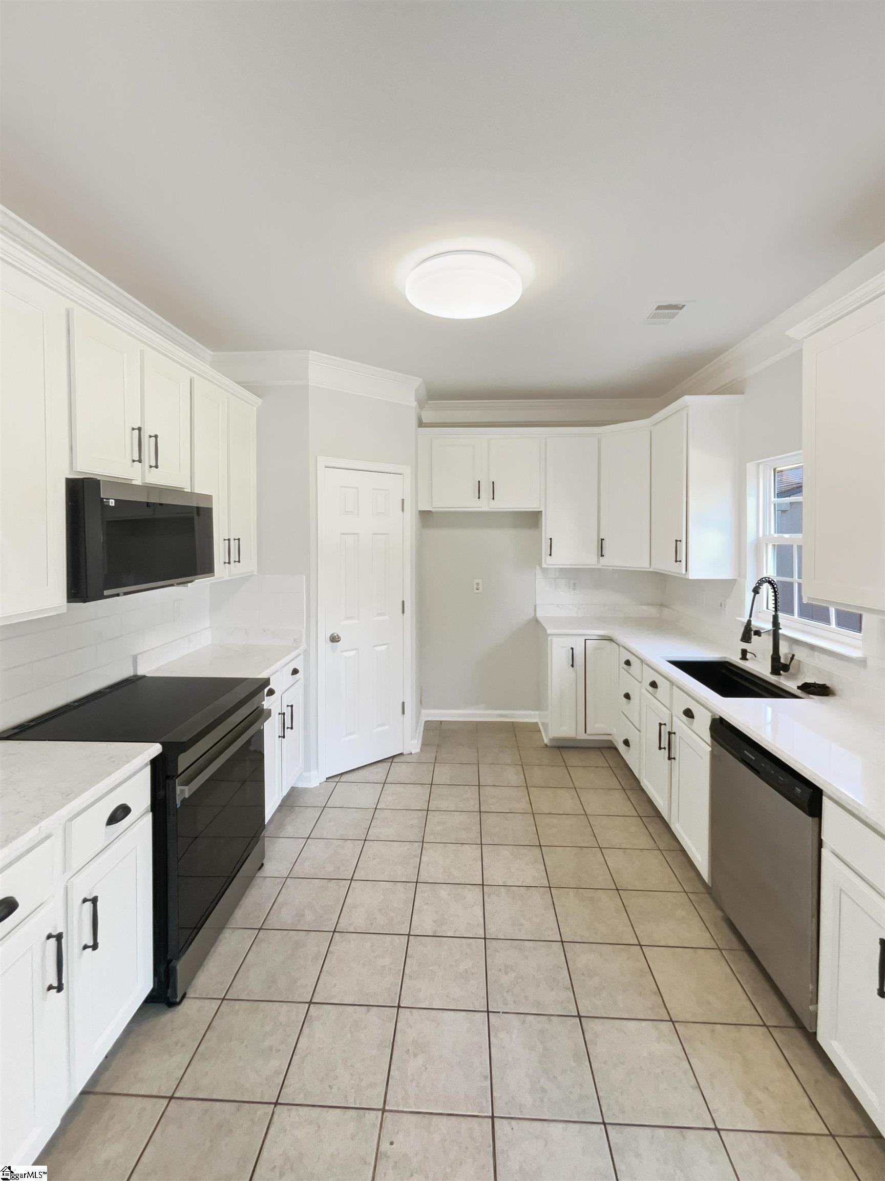 103 Nut Leaf Lane Greenville, SC 29605