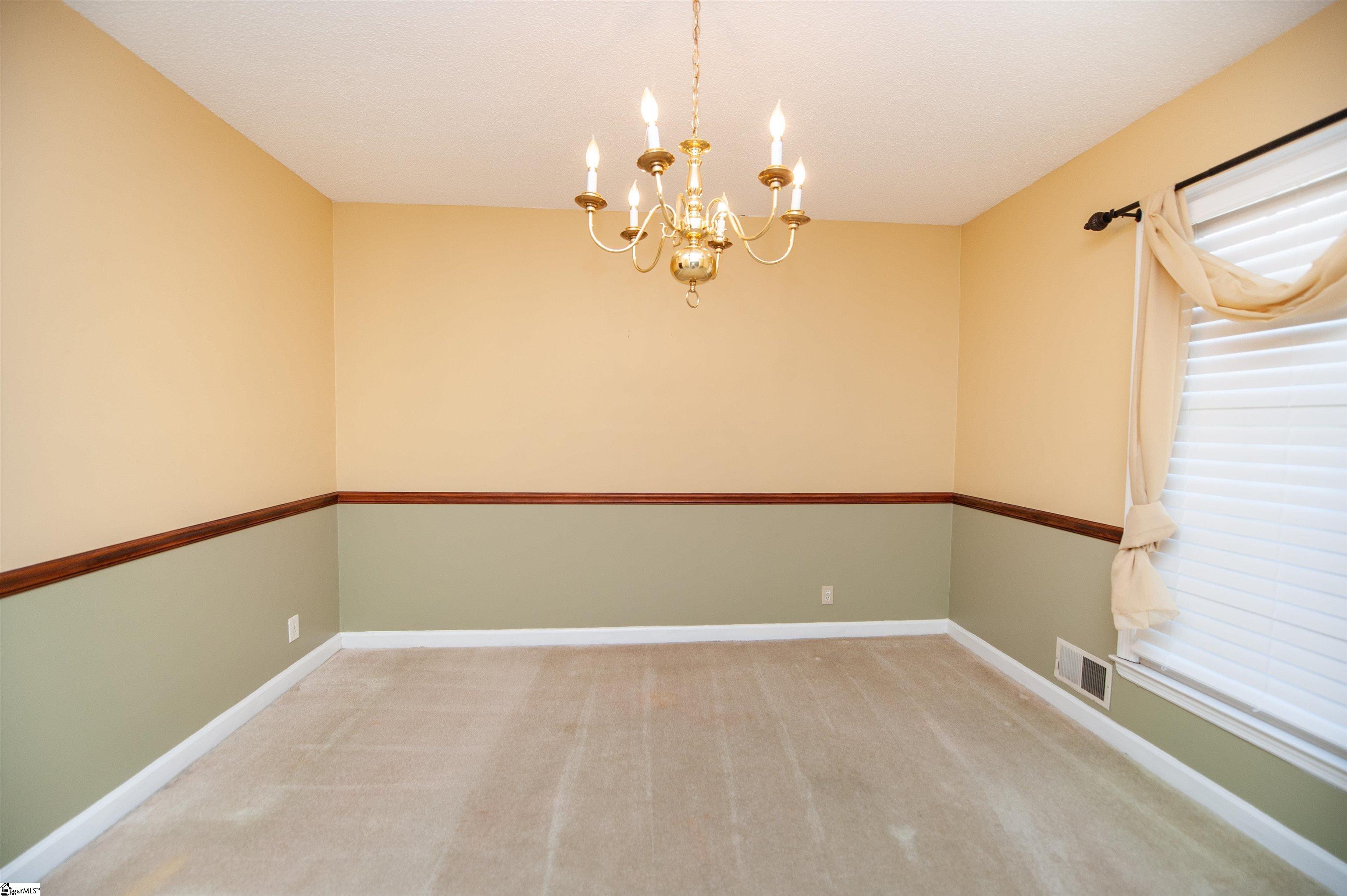 322 Seven Oaks Lane Spartanburg, SC 29301