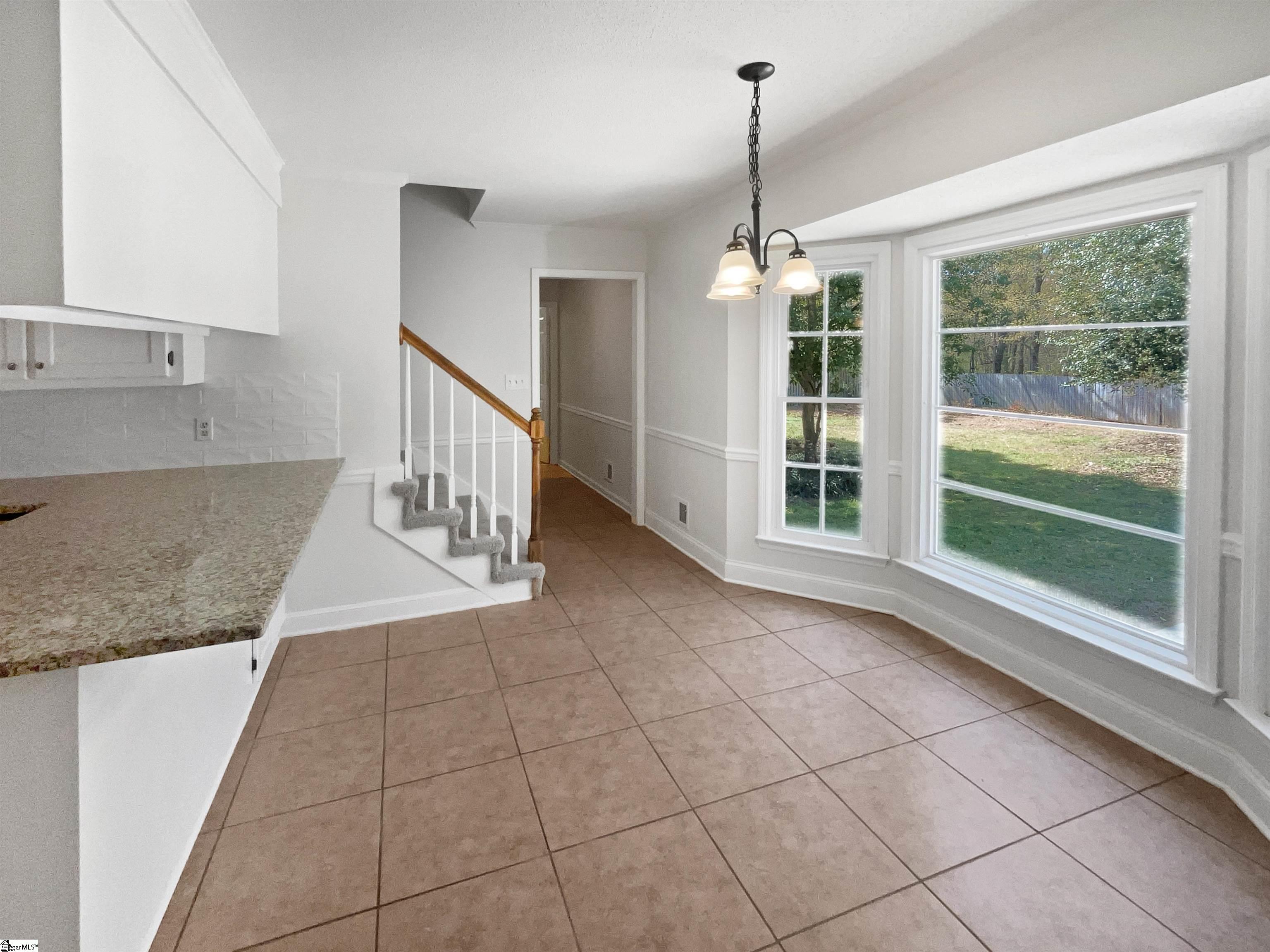 909 Burkshire Court Spartanburg, SC 29301