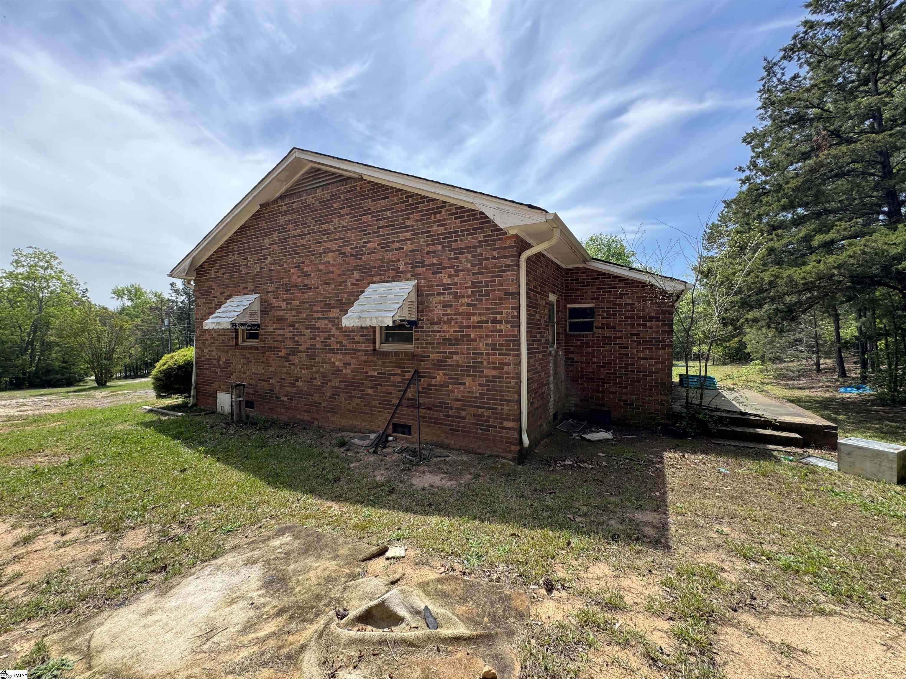 13352 Highway 76 Gray Court, SC 29645