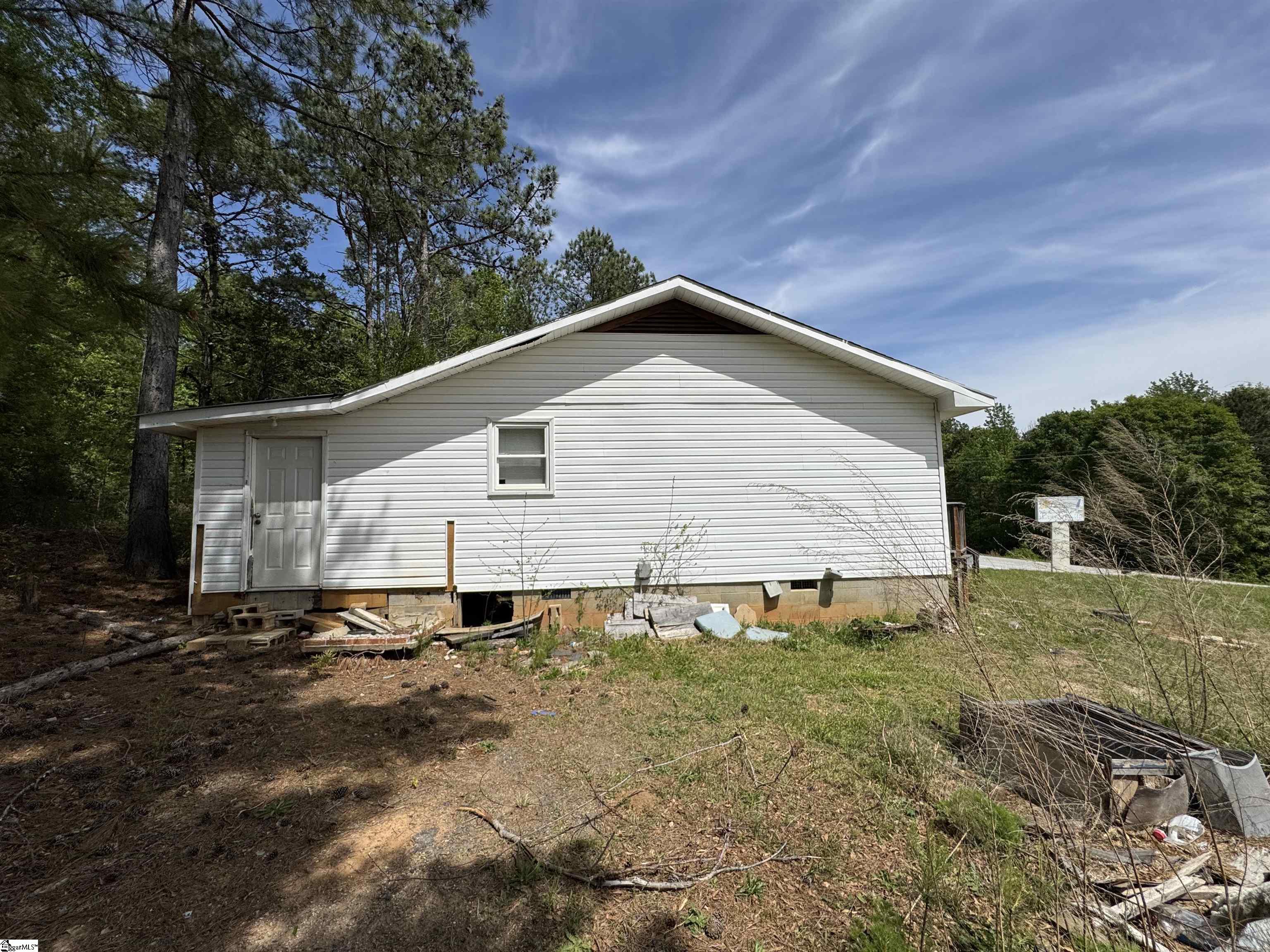 13352 Highway 76 Gray Court, SC 29645