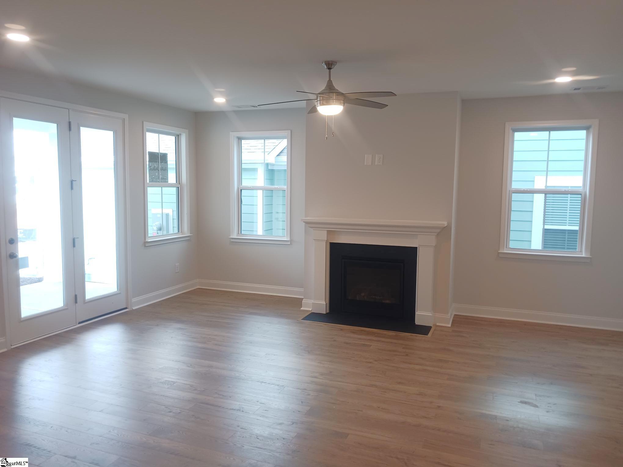 214 Nicolet Drive Simpsonville, SC 29681