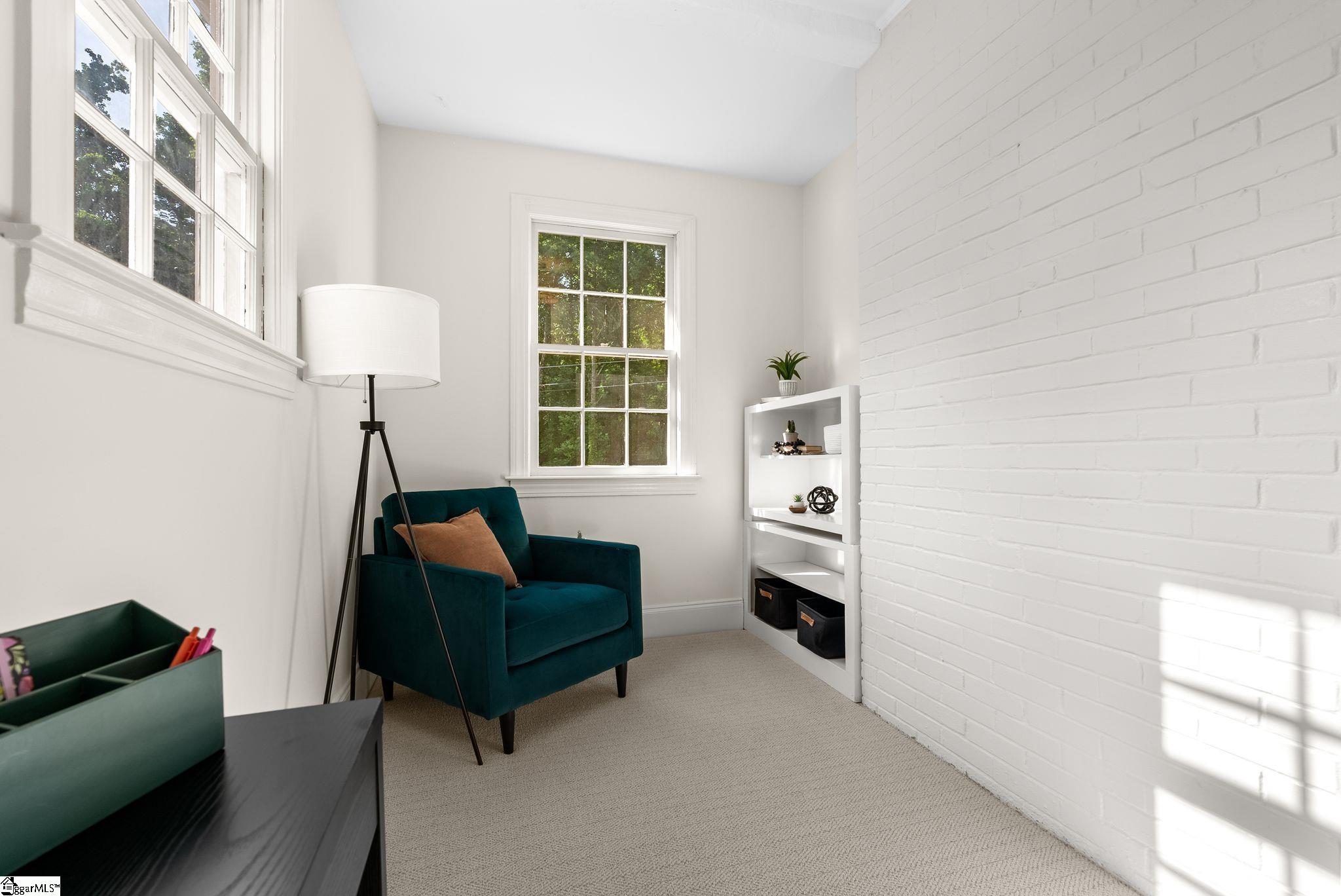 31 Rock Creek Drive Greenville, SC 29605