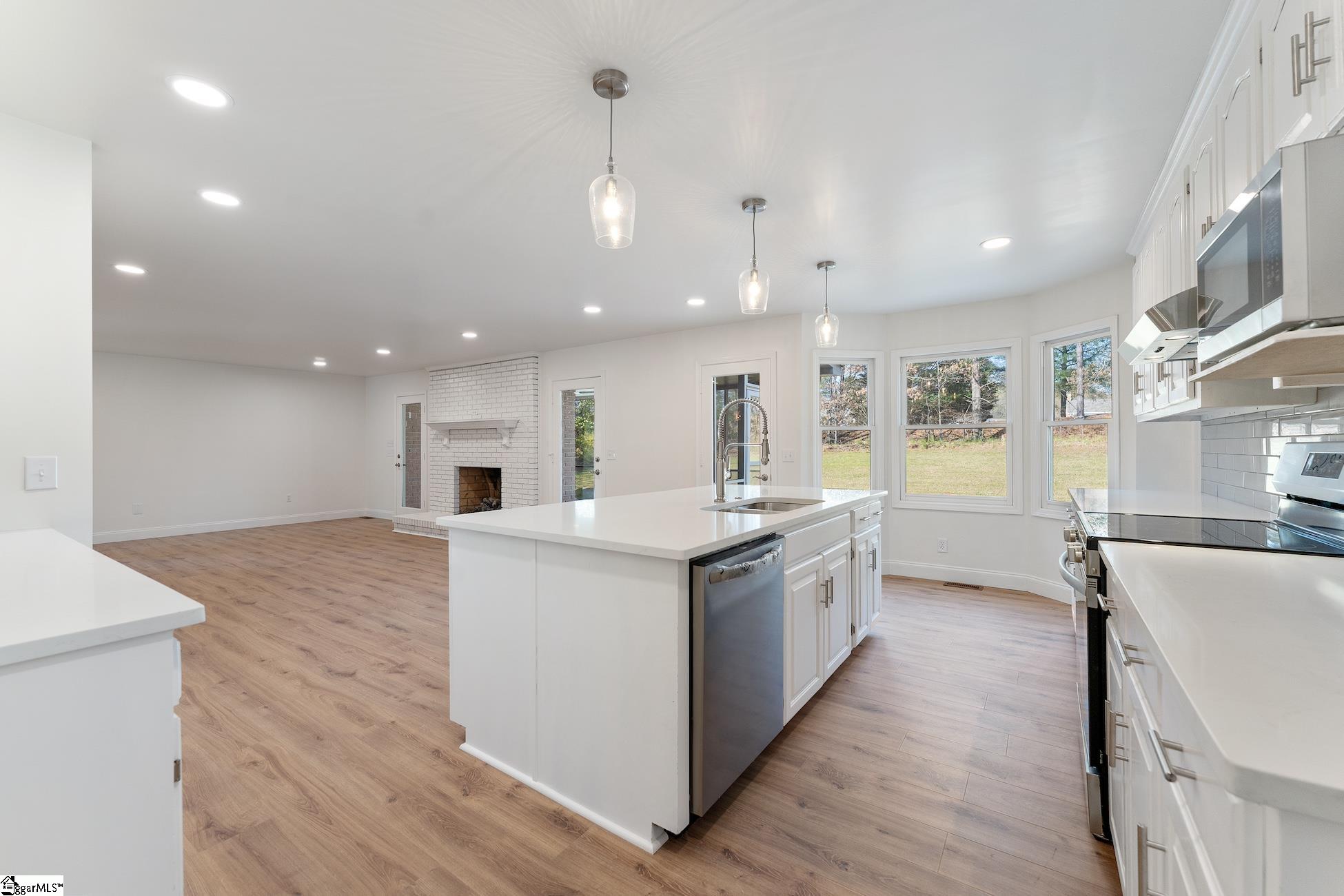 216 Holly Ridge Drive Anderson, SC 29621