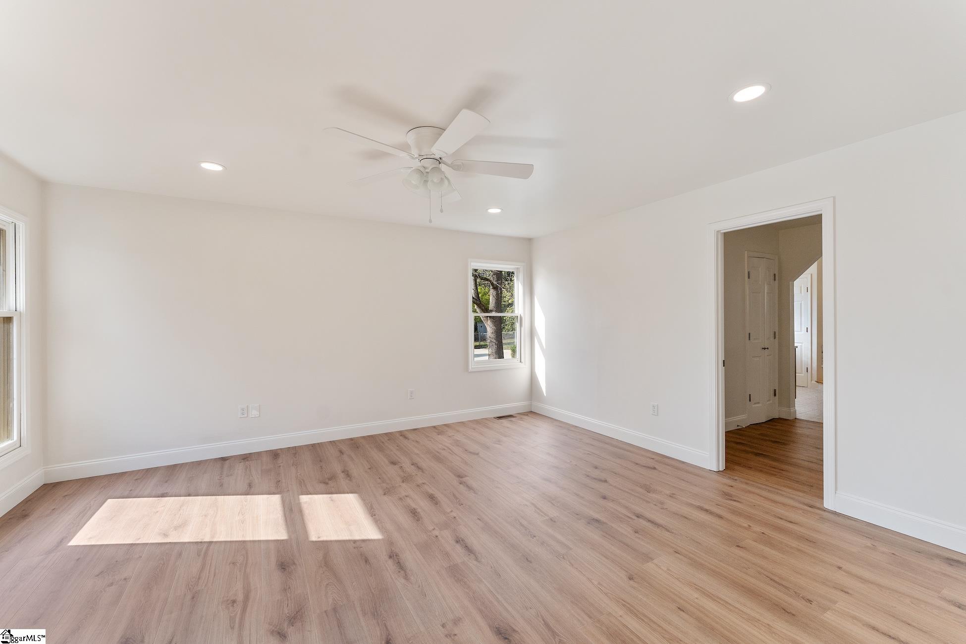 216 Holly Ridge Drive Anderson, SC 29621
