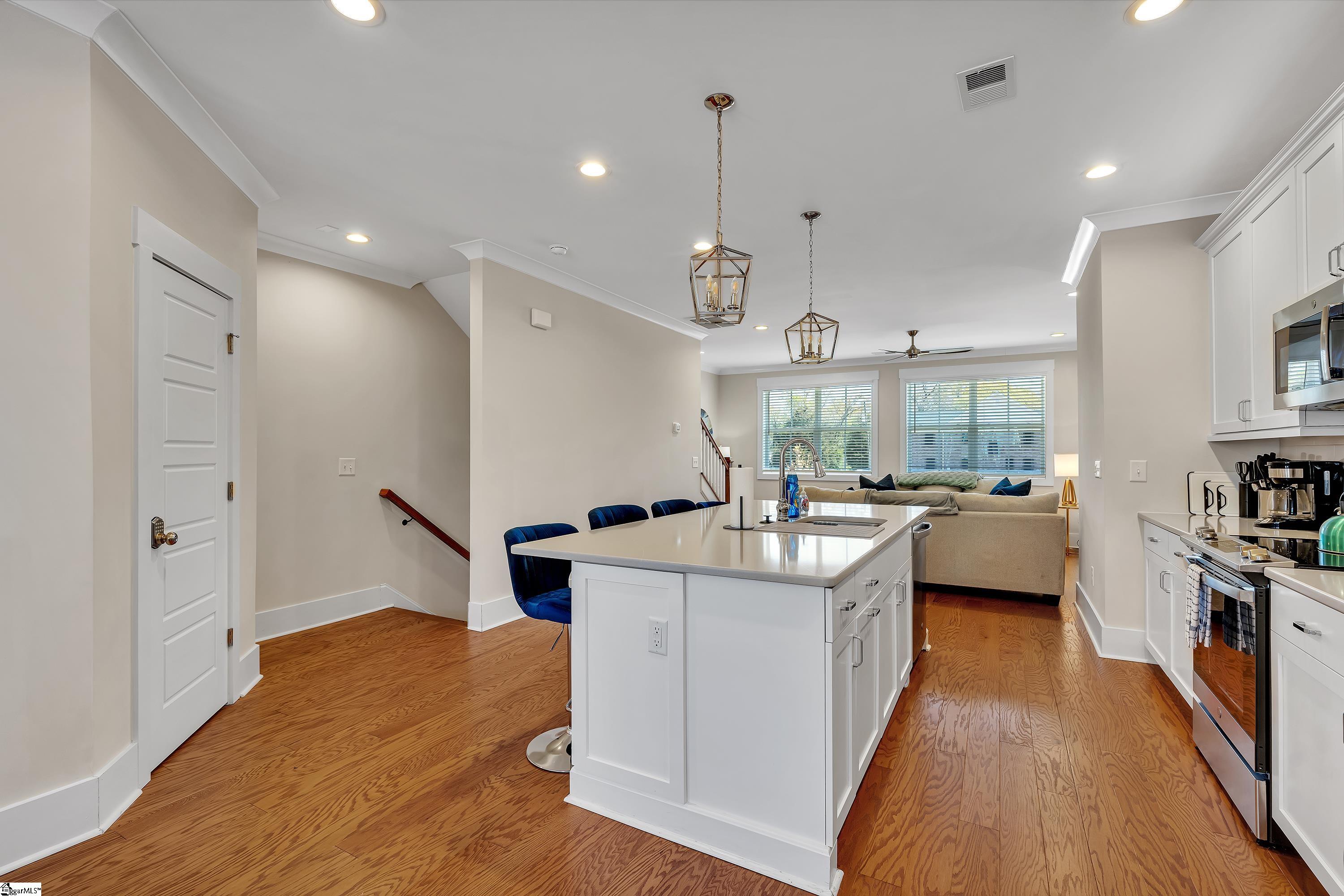307 Pete Hollis Boulevard Greenville, SC 29601