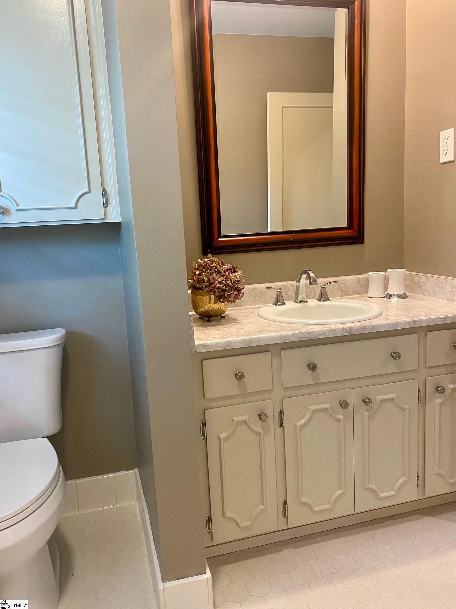 303 W Belvue Road Greenville, SC 29609-1610