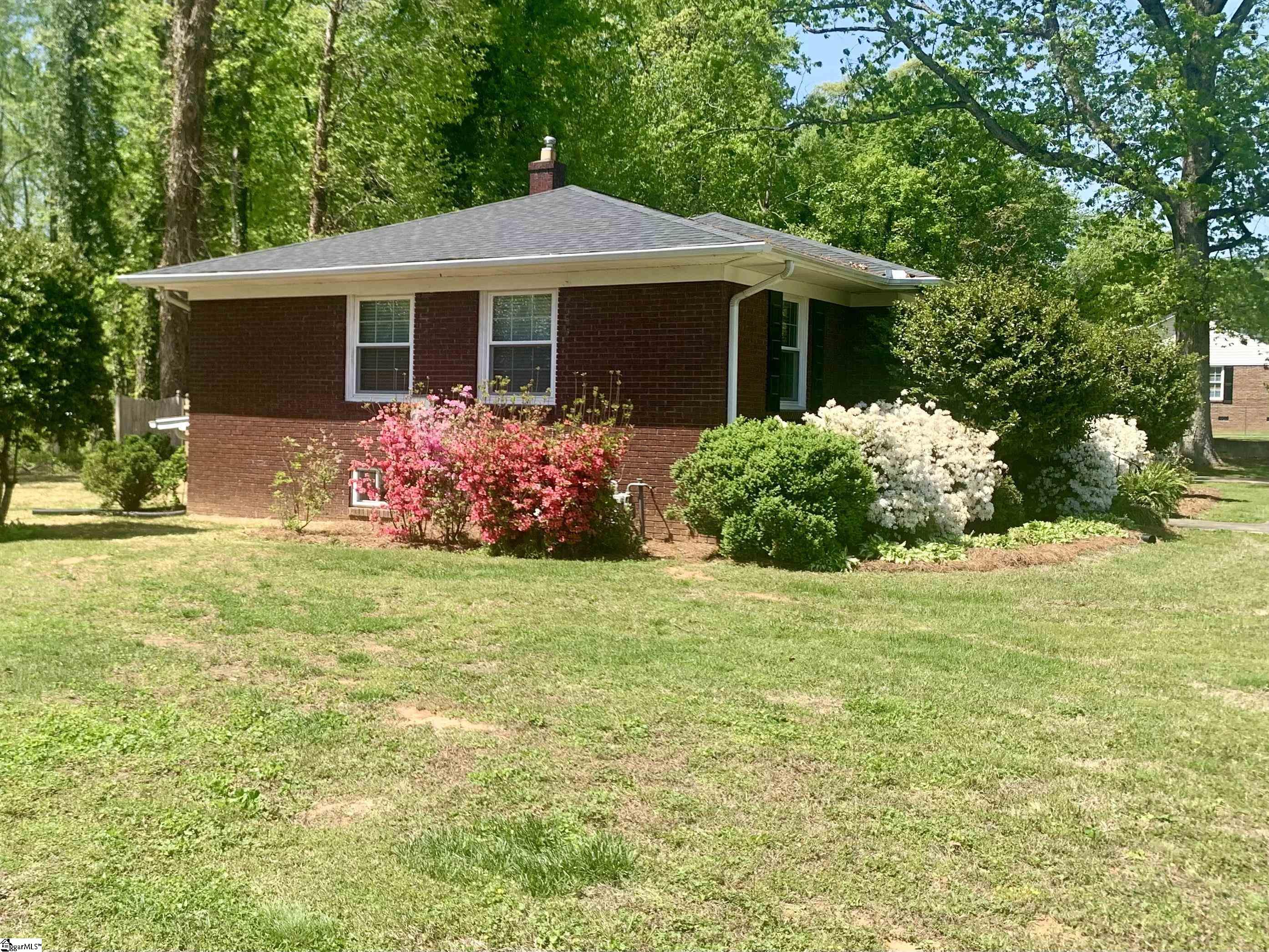 303 W Belvue Road Greenville, SC 29609-1610