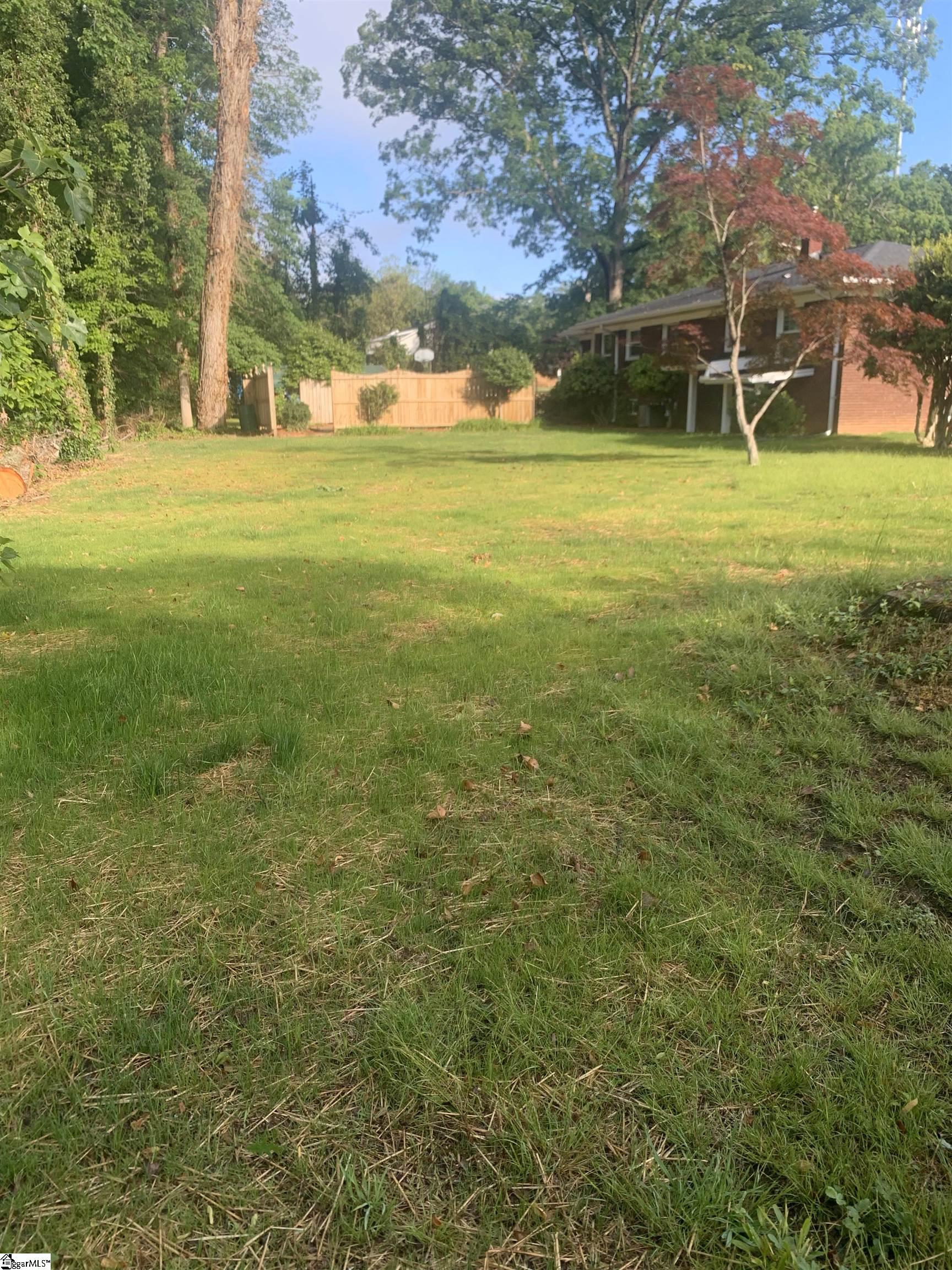 303 W Belvue Road Greenville, SC 29609-1610