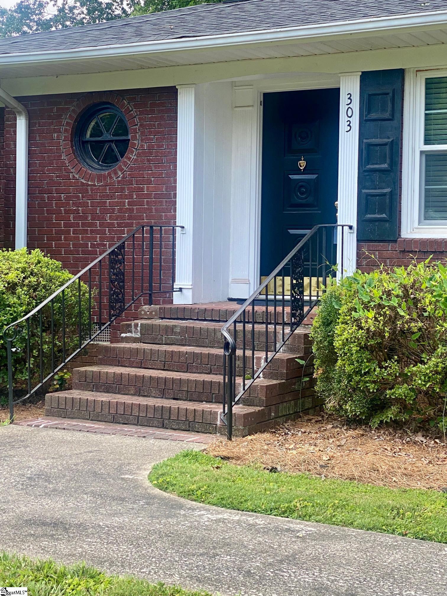 303 W Belvue Road Greenville, SC 29609-1610