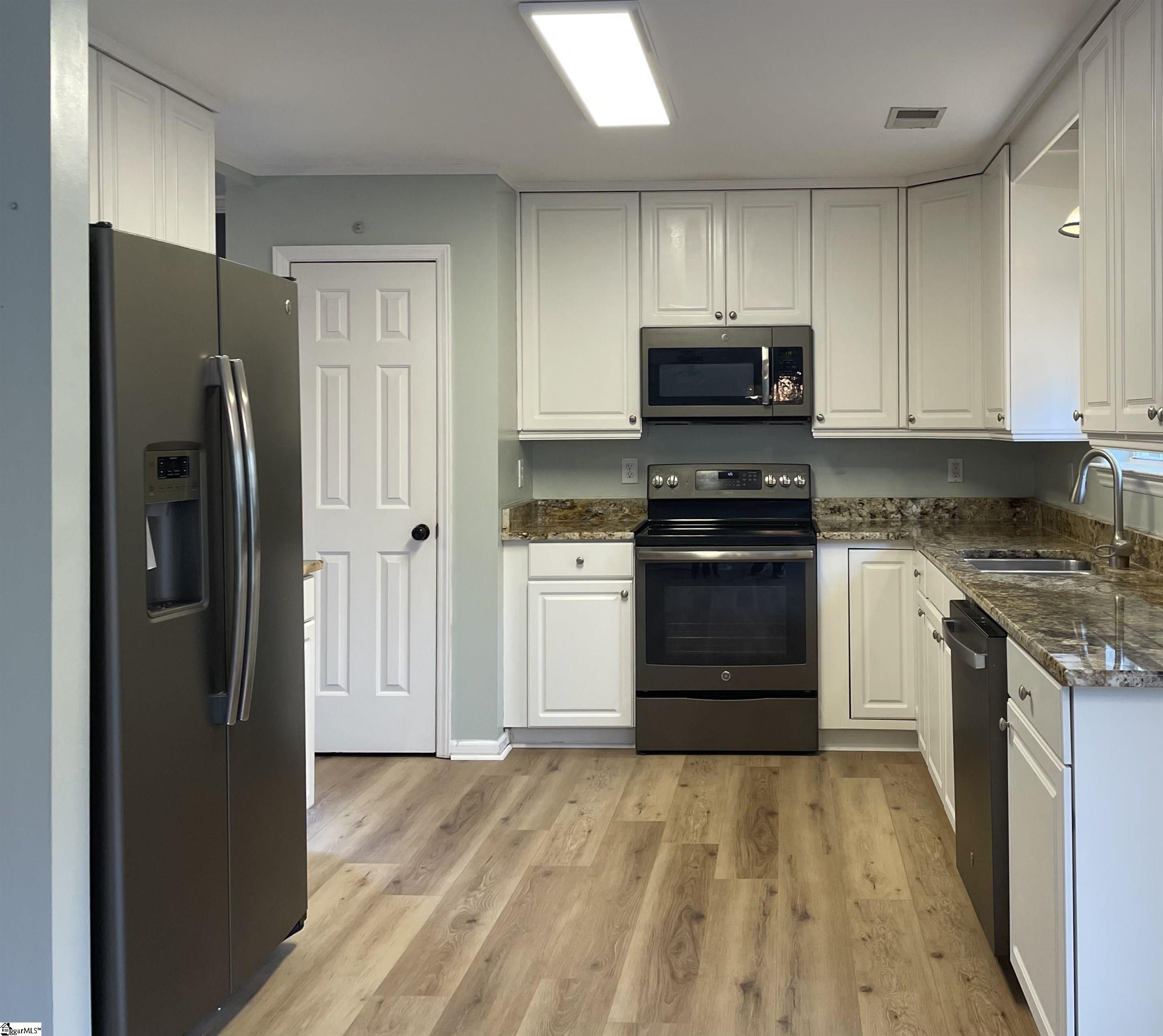 303 Adirondack Way Simpsonville, SC 29681