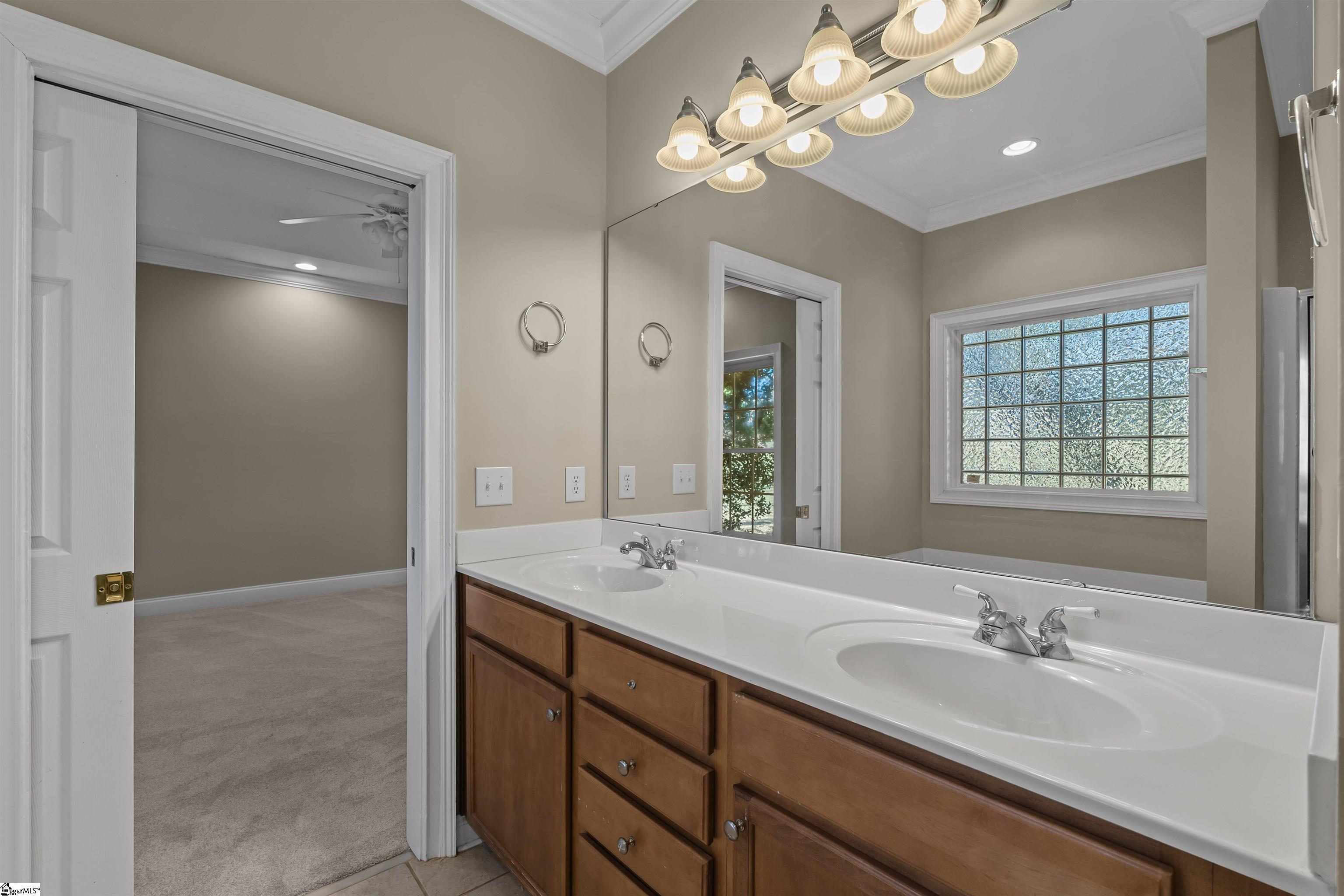 204 Steepleton Way Seneca, SC 29672