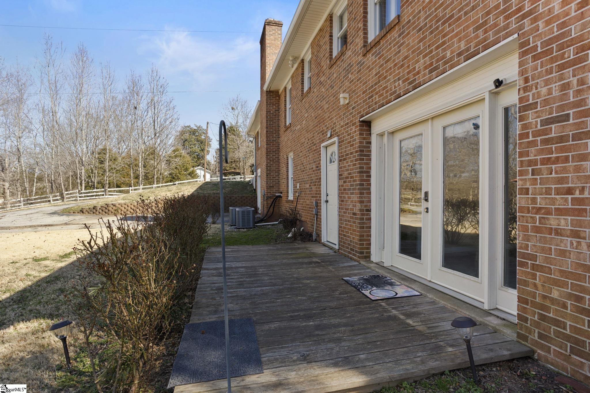 2442 Fews Bridge Road Greer, SC 29651