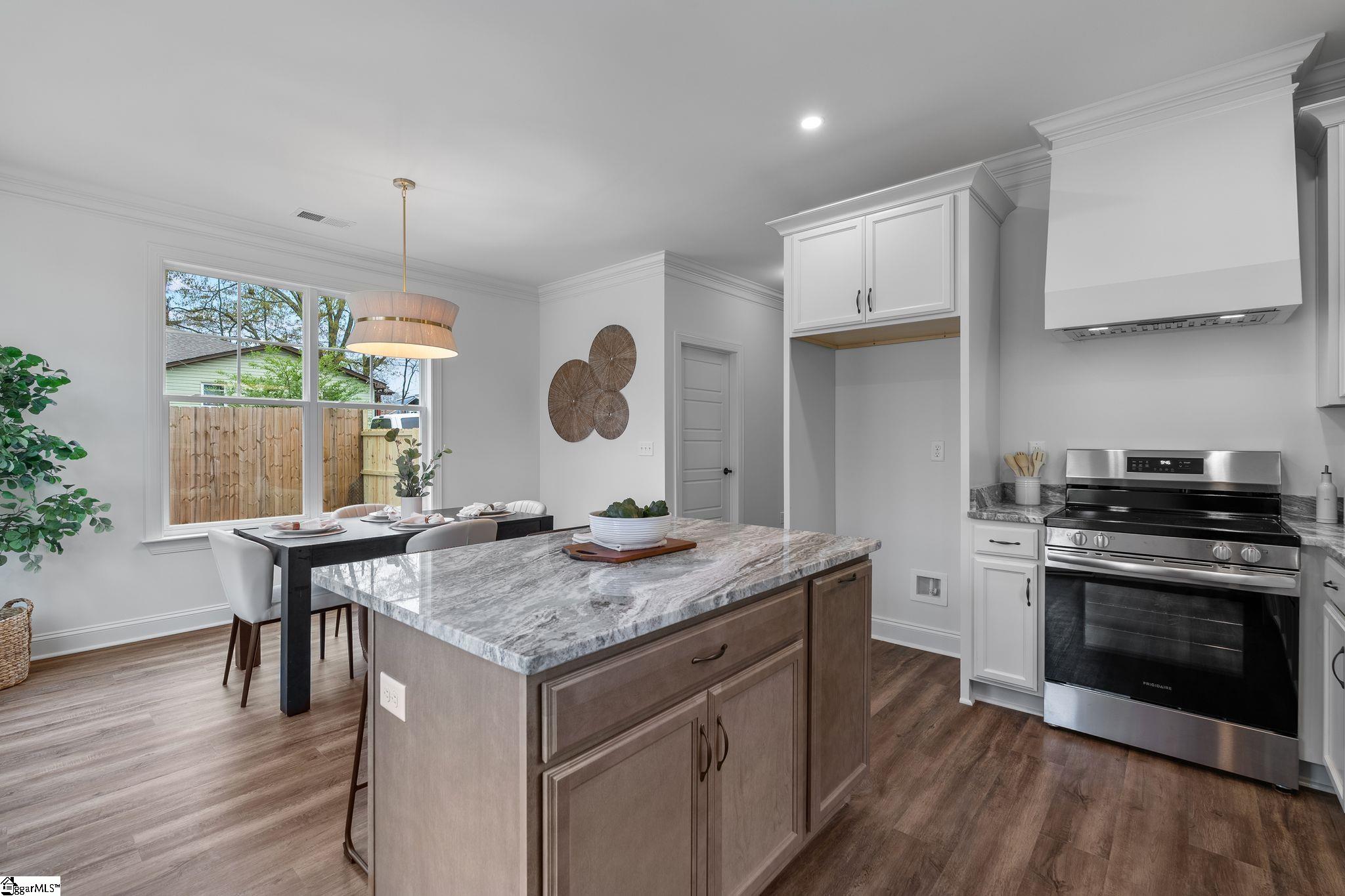 28 Apopka Avenue Greenville, SC 29609