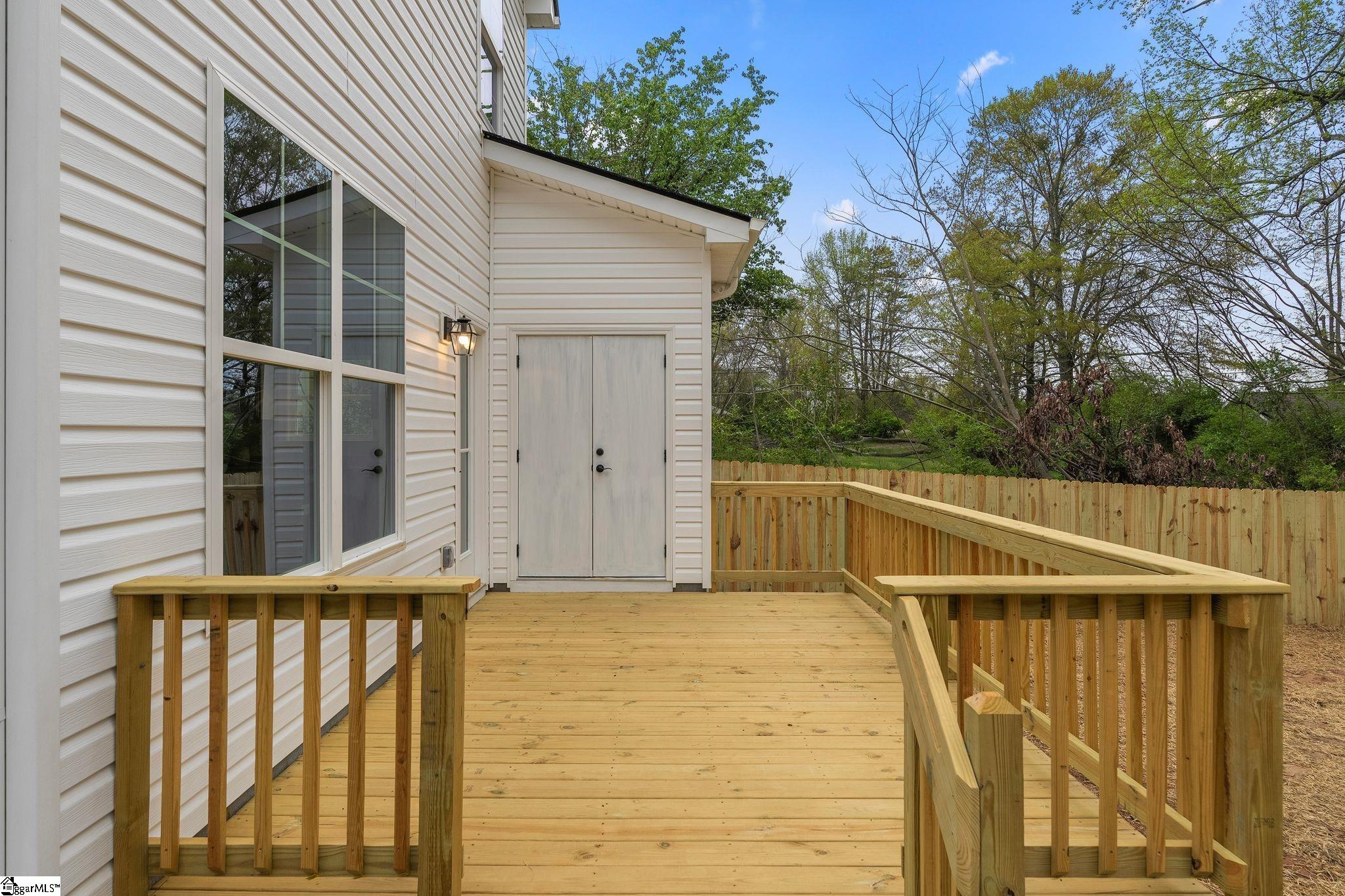 28 Apopka Avenue Greenville, SC 29609