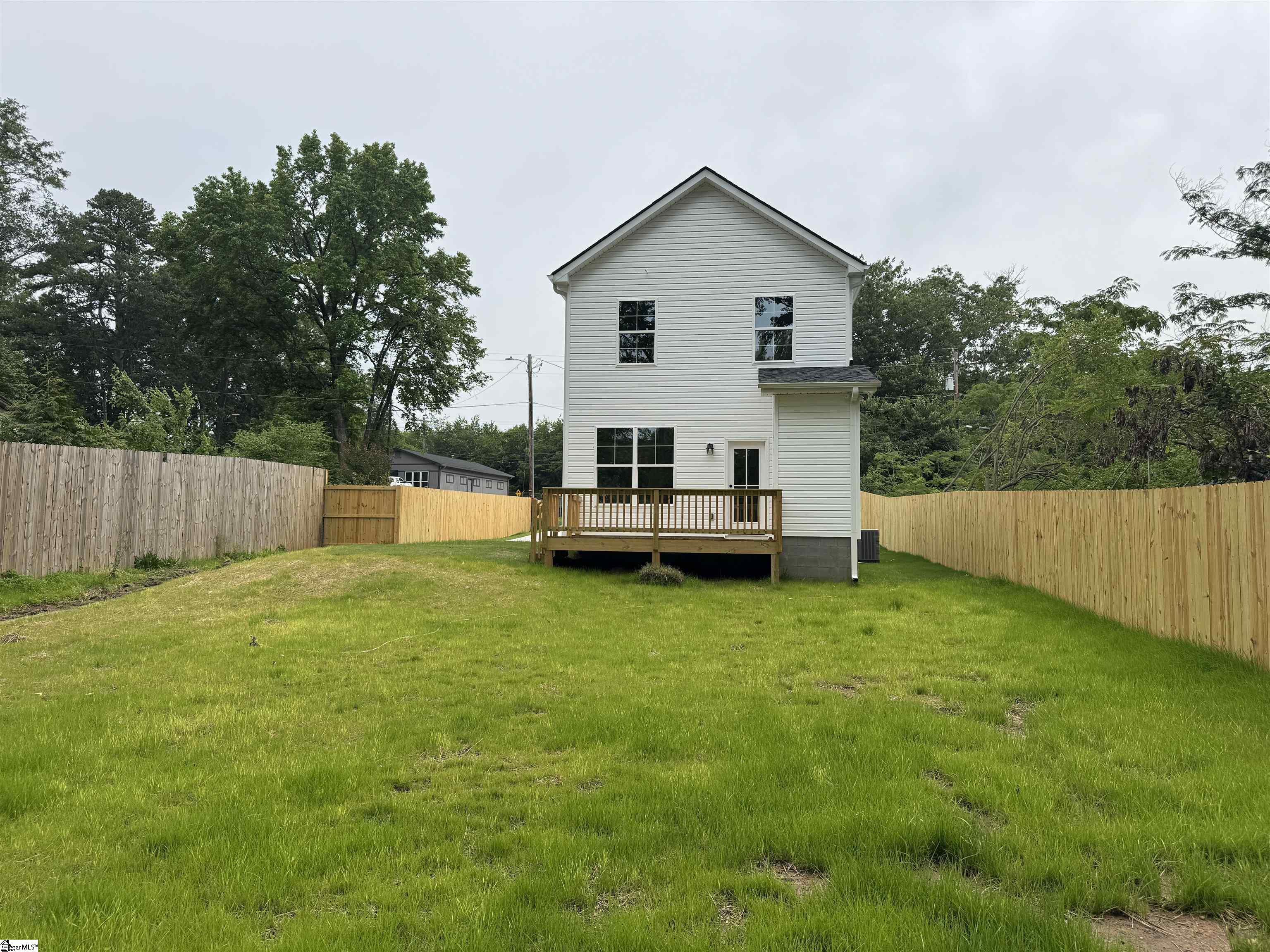 28 Apopka Avenue Greenville, SC 29609