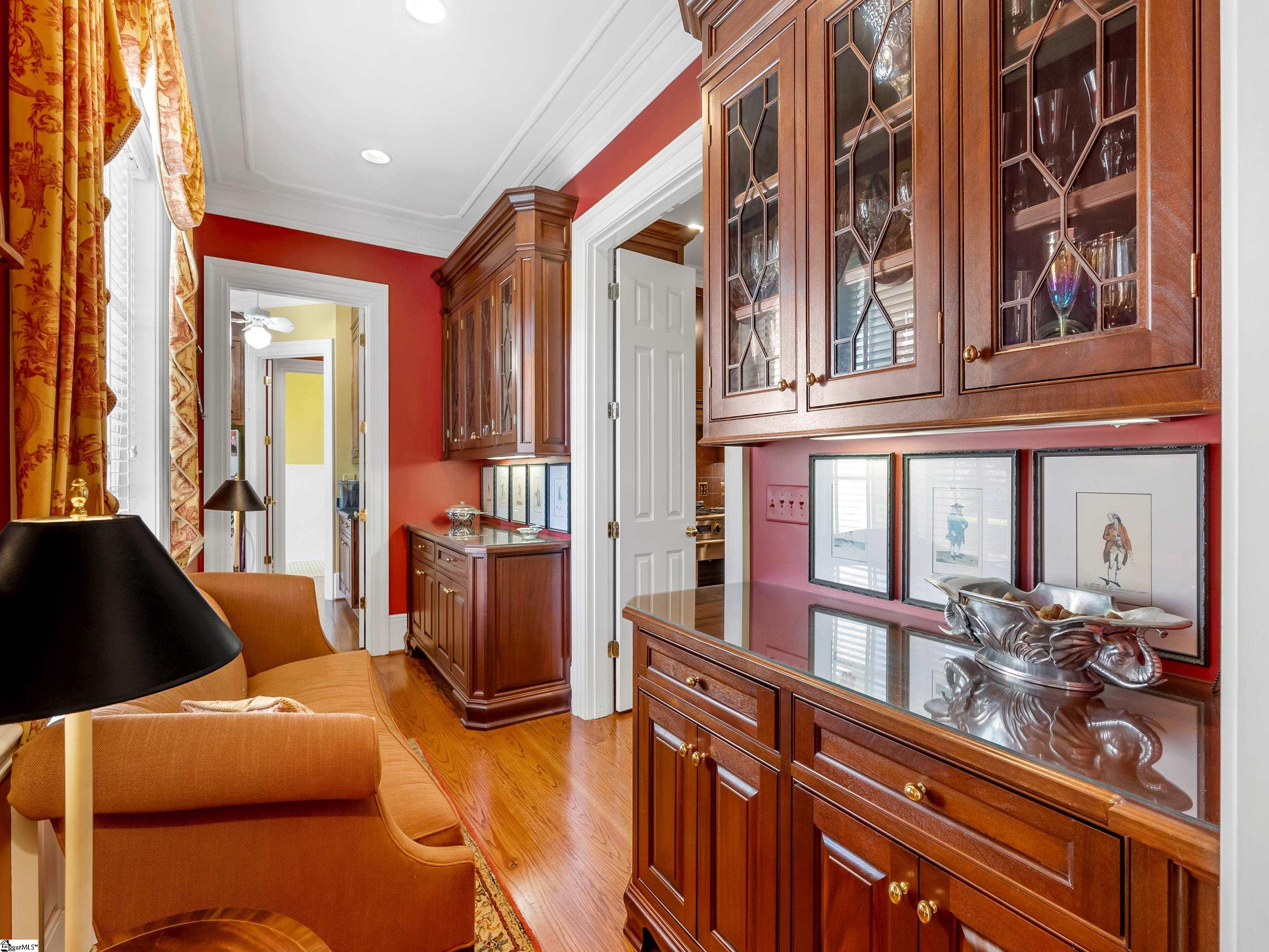 1912 Roe Ford Road Greenville, SC 29617