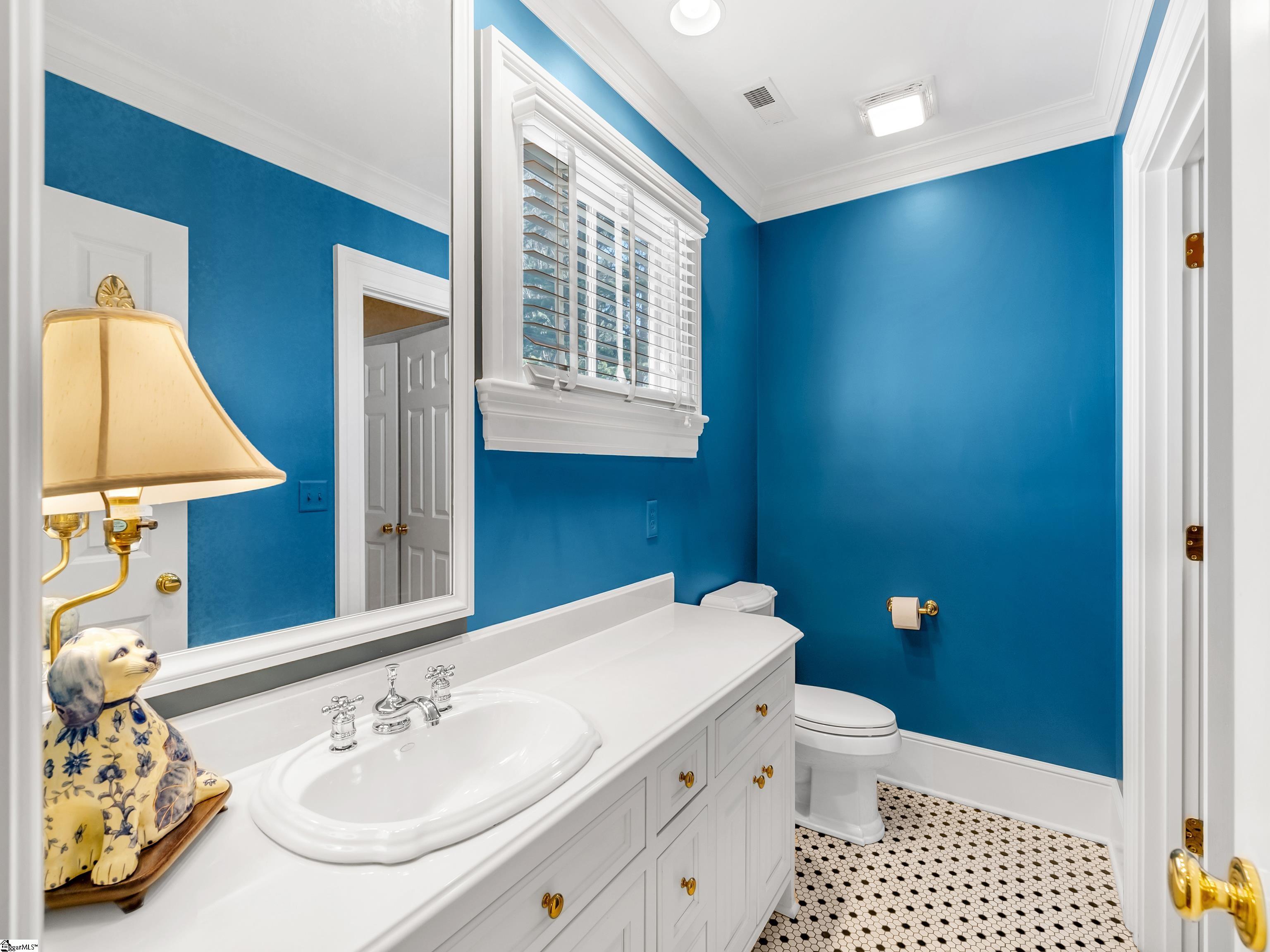 1912 Roe Ford Road Greenville, SC 29617