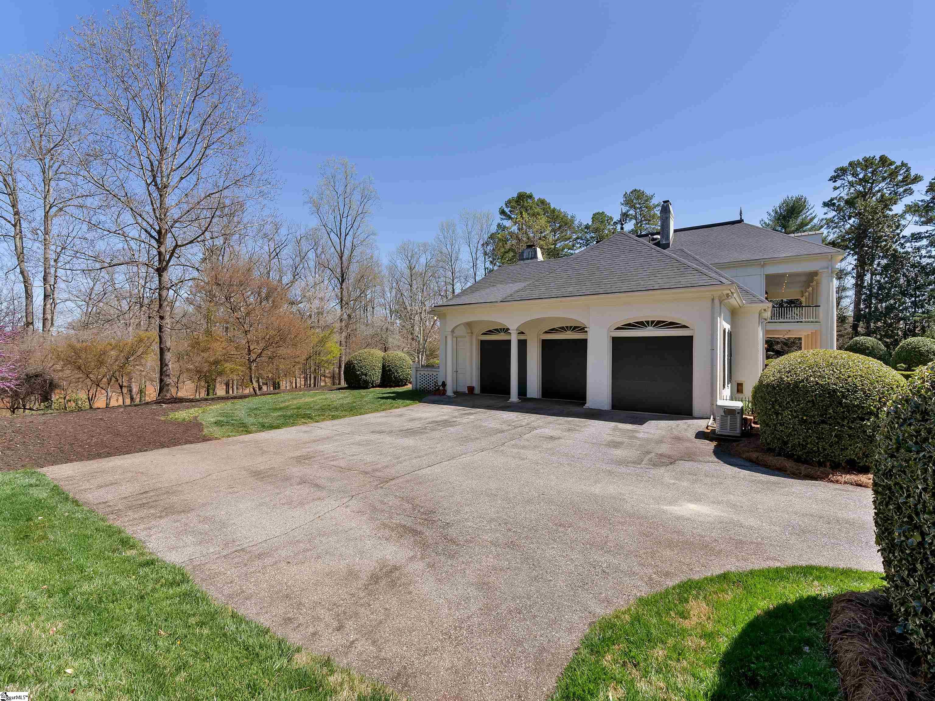 1912 Roe Ford Road Greenville, SC 29617