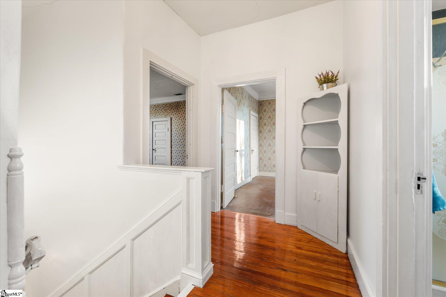 222 E Creswell Avenue Greenwood, SC 29646