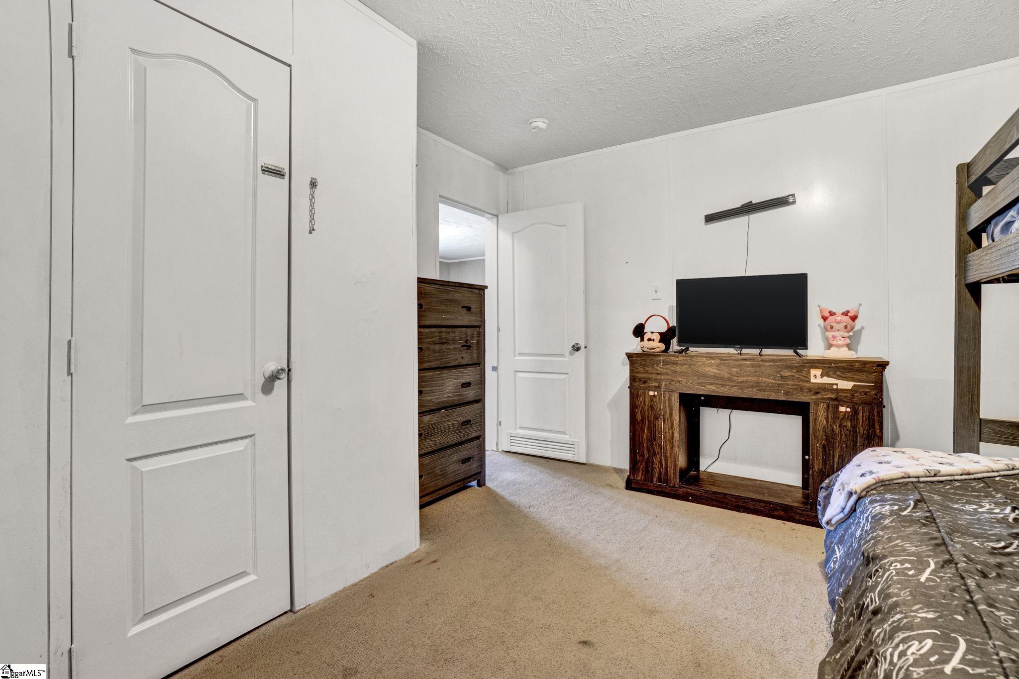 4600 Peachtree Road Chesnee, SC 29323