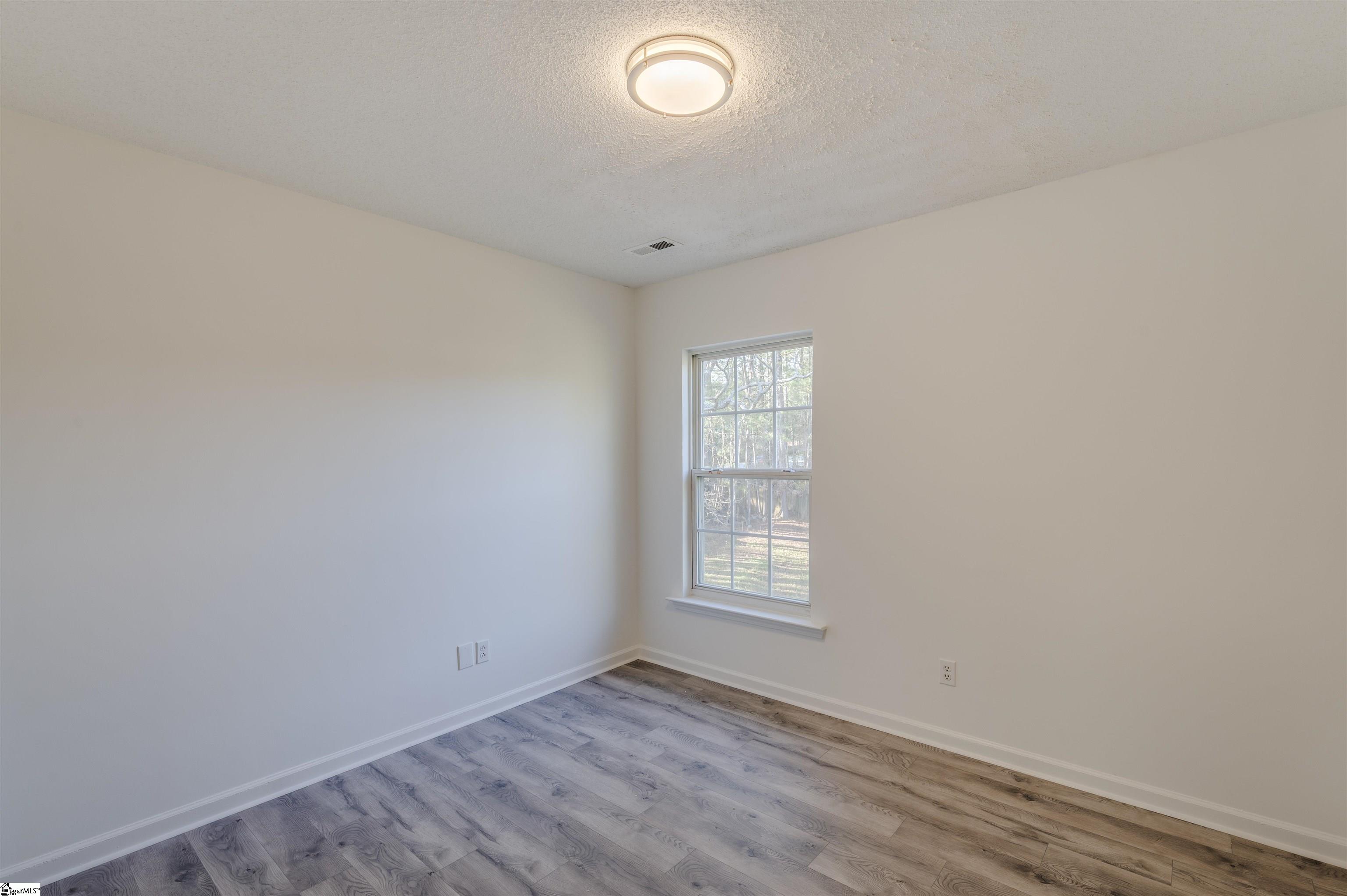 1 Marsh Creek Drive Mauldin, SC 29662
