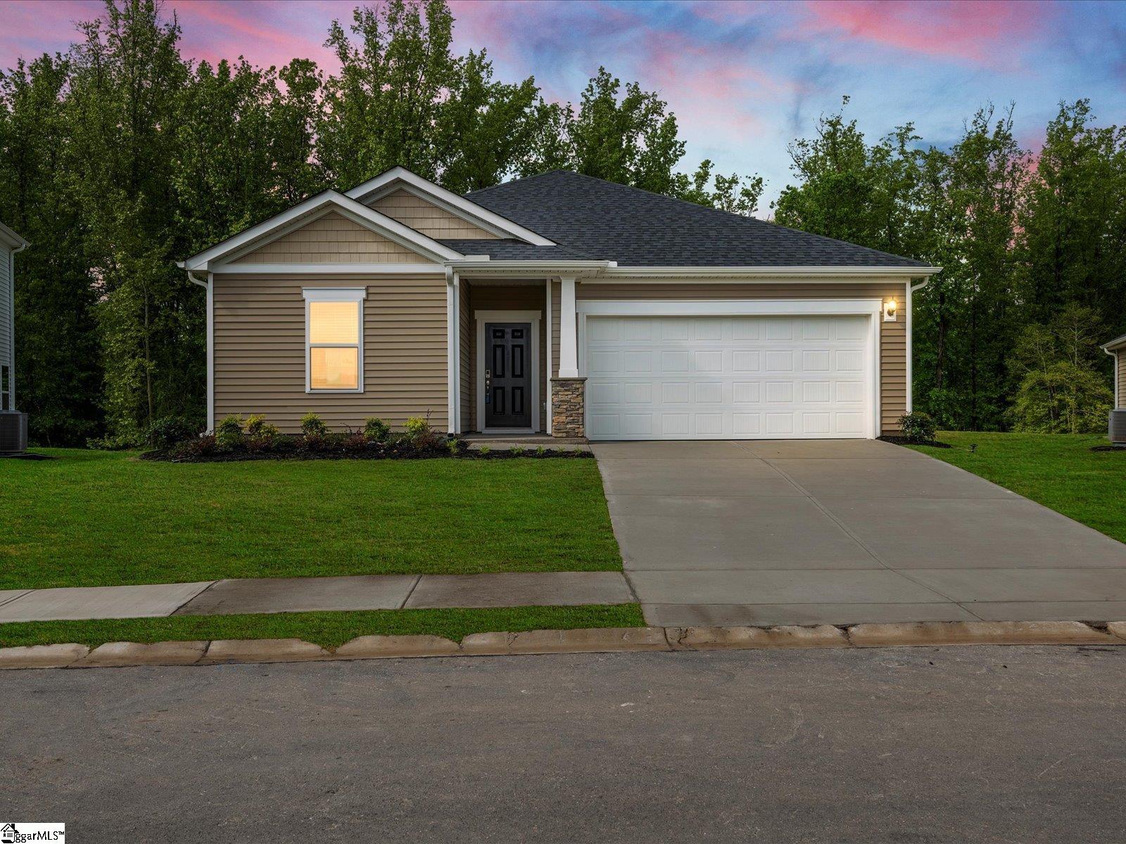 207 Merriweather Way Spartanburg, SC 29306