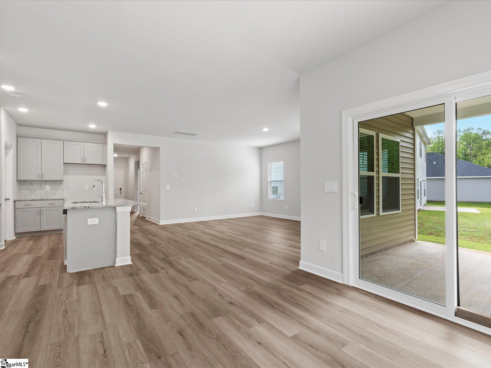207 Merriweather Way Spartanburg, SC 29306
