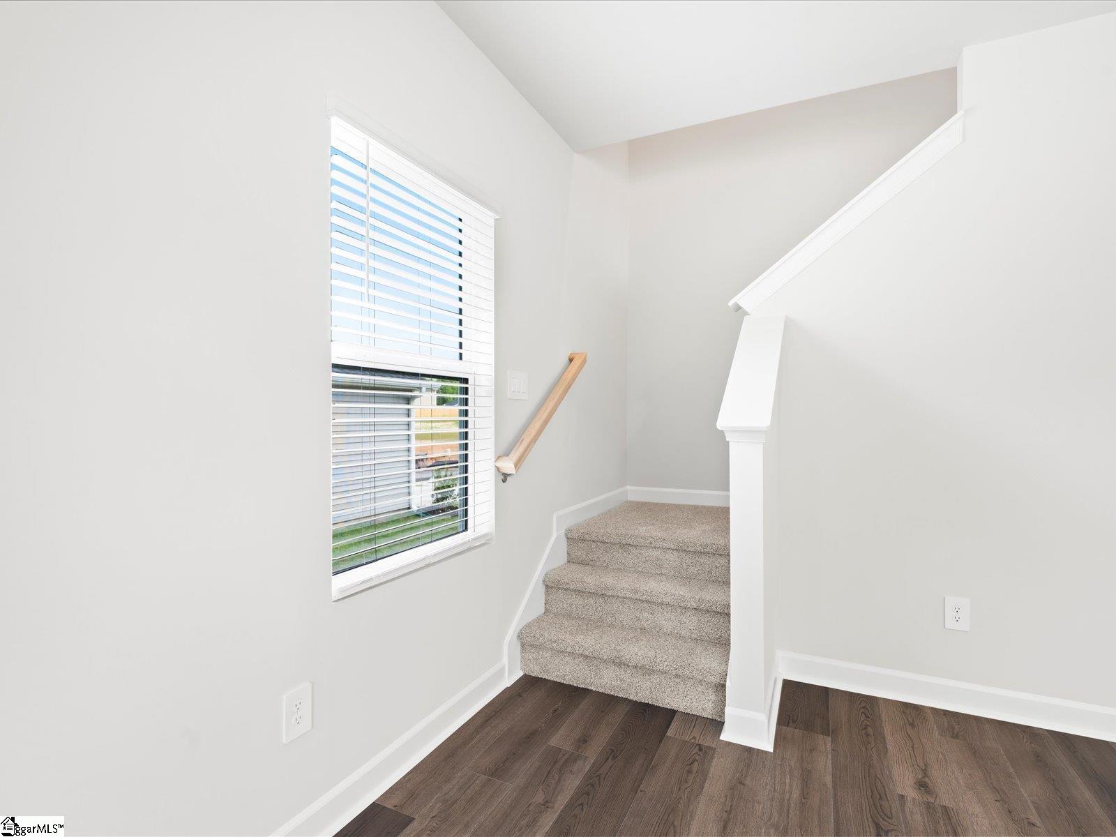 215 Merriweather Way Spartanburg, SC 29306