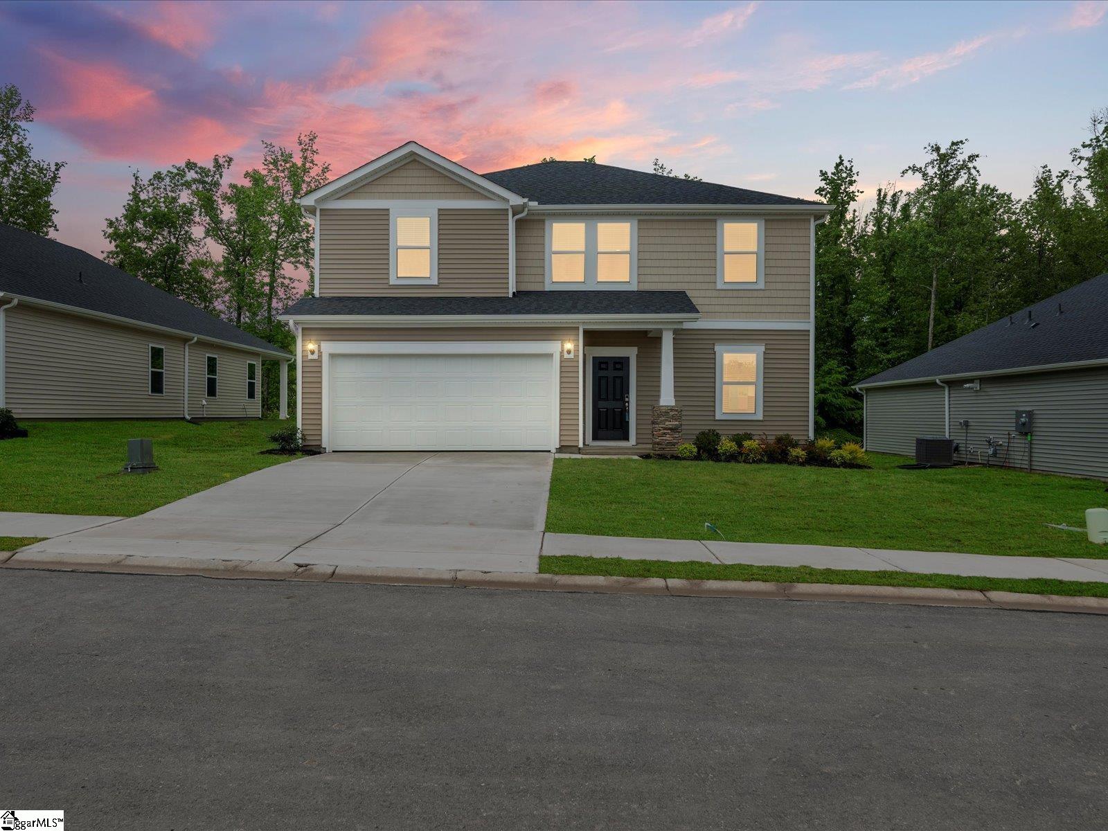 215 Merriweather Way Spartanburg, SC 29306