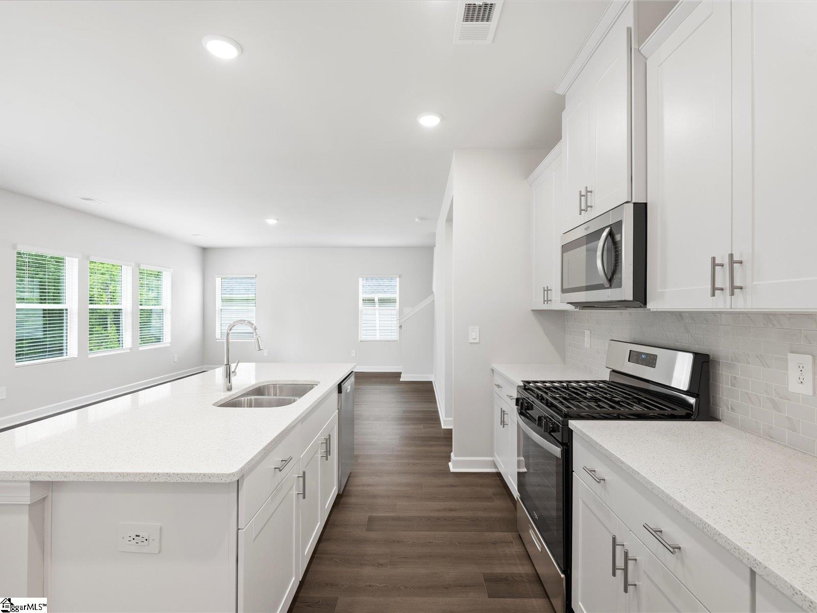 215 Merriweather Way Spartanburg, SC 29306