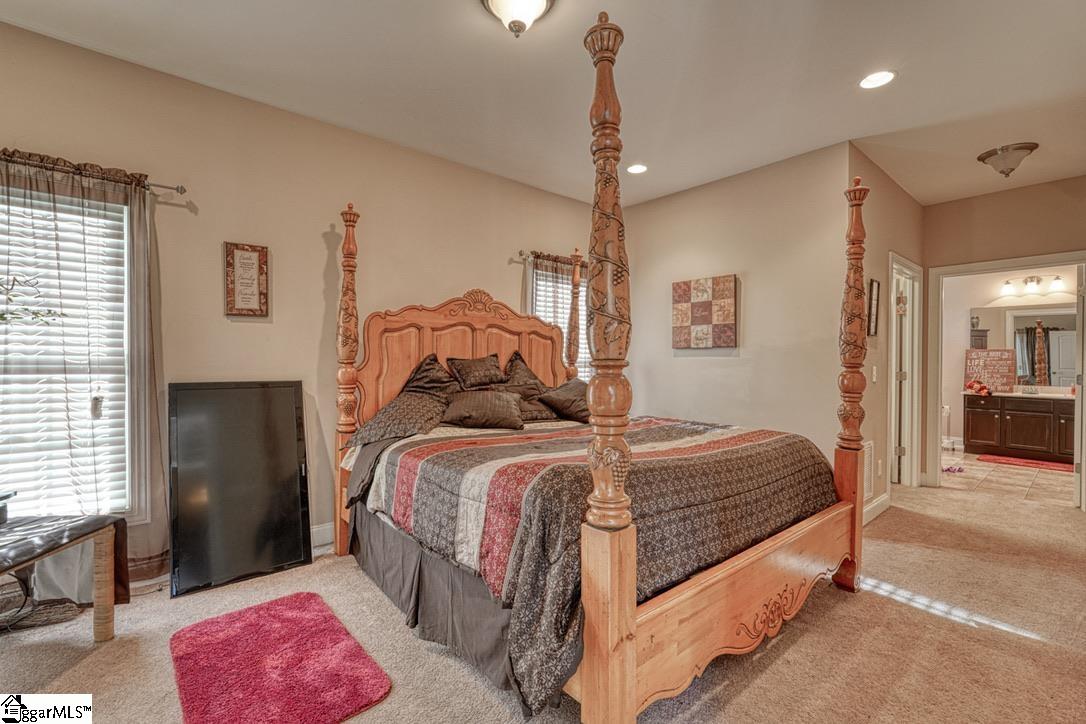561 Ross Hill Road Gaffney, SC 29341